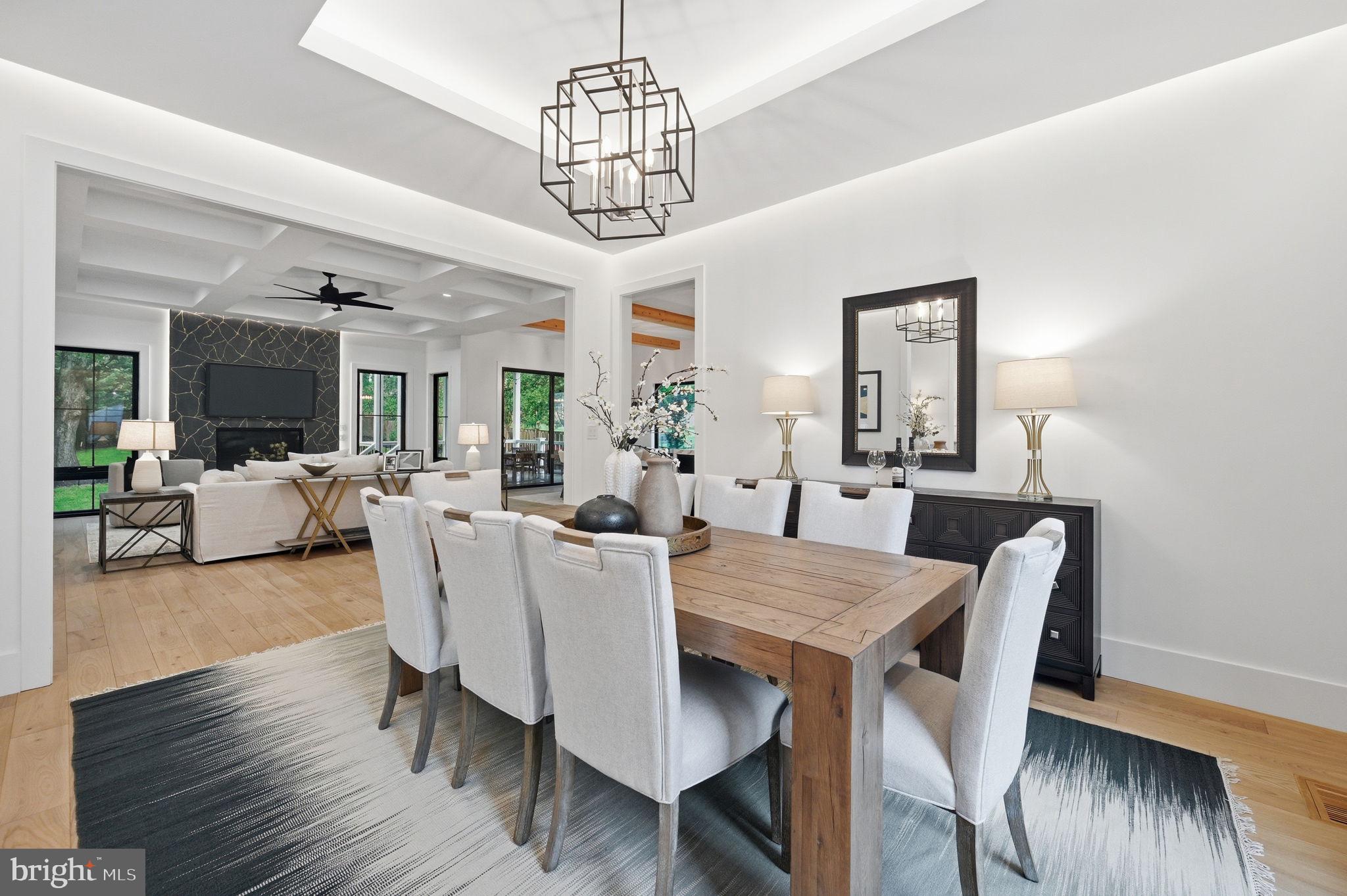 HAMPTONS OF MCLEAN - Residential