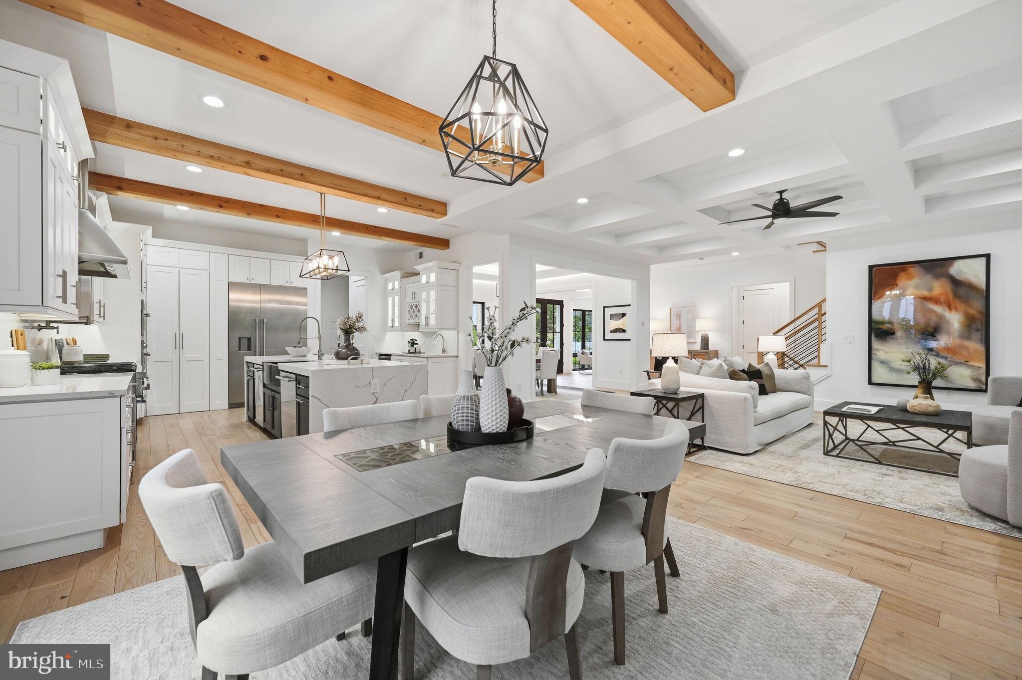 HAMPTONS OF MCLEAN - Residential