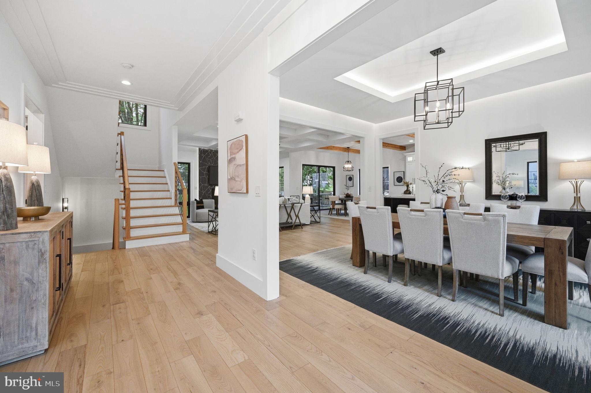 HAMPTONS OF MCLEAN - Residential