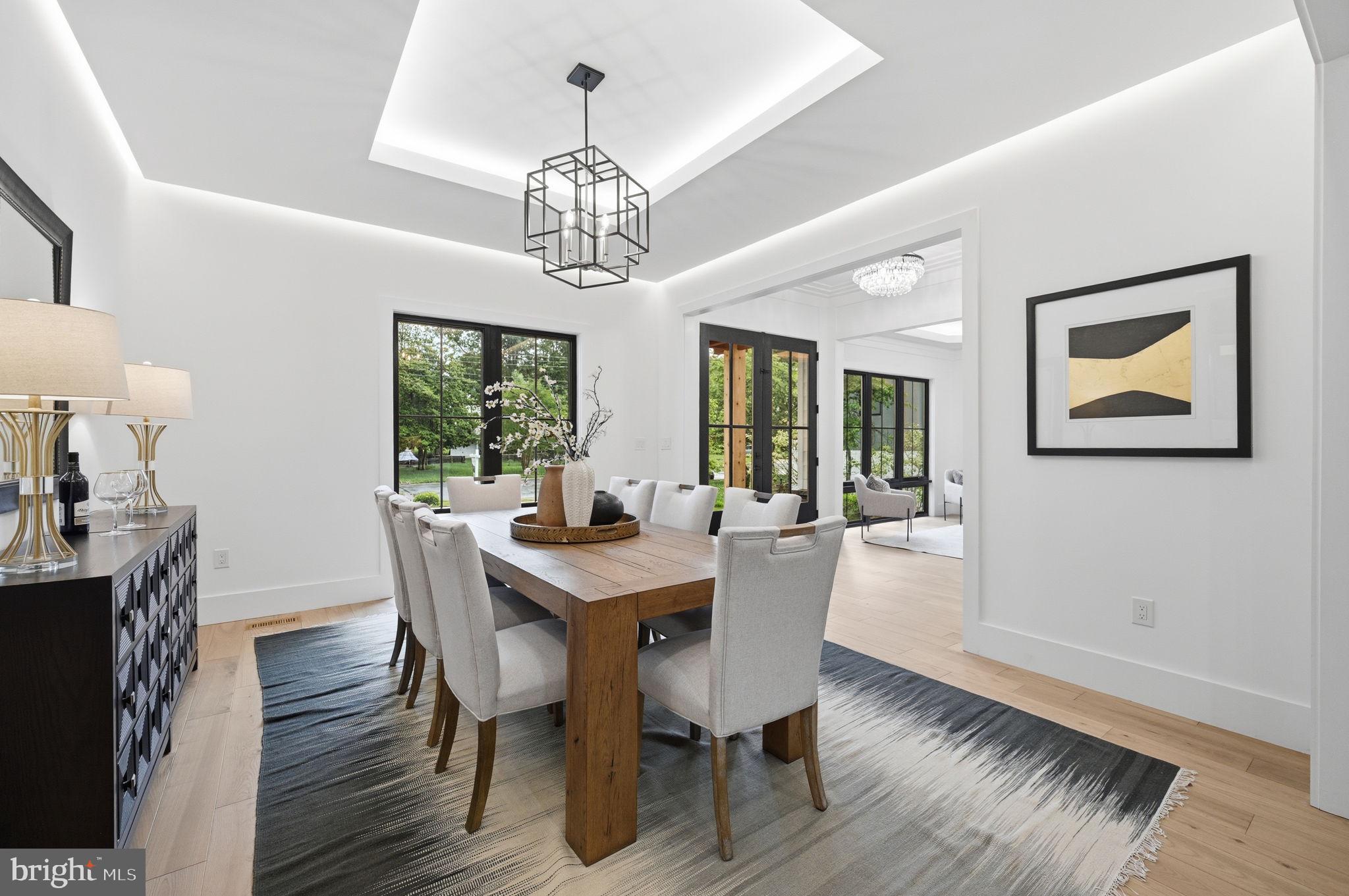 HAMPTONS OF MCLEAN - Residential