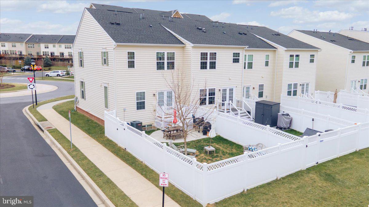 LINTON AT BALLENGER - Residential