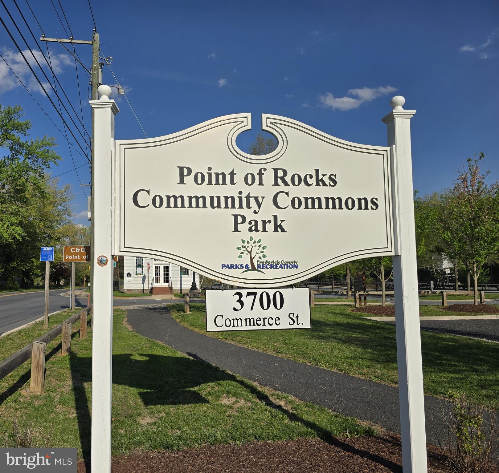 POINT OF ROCKS ESTATES - Residential
