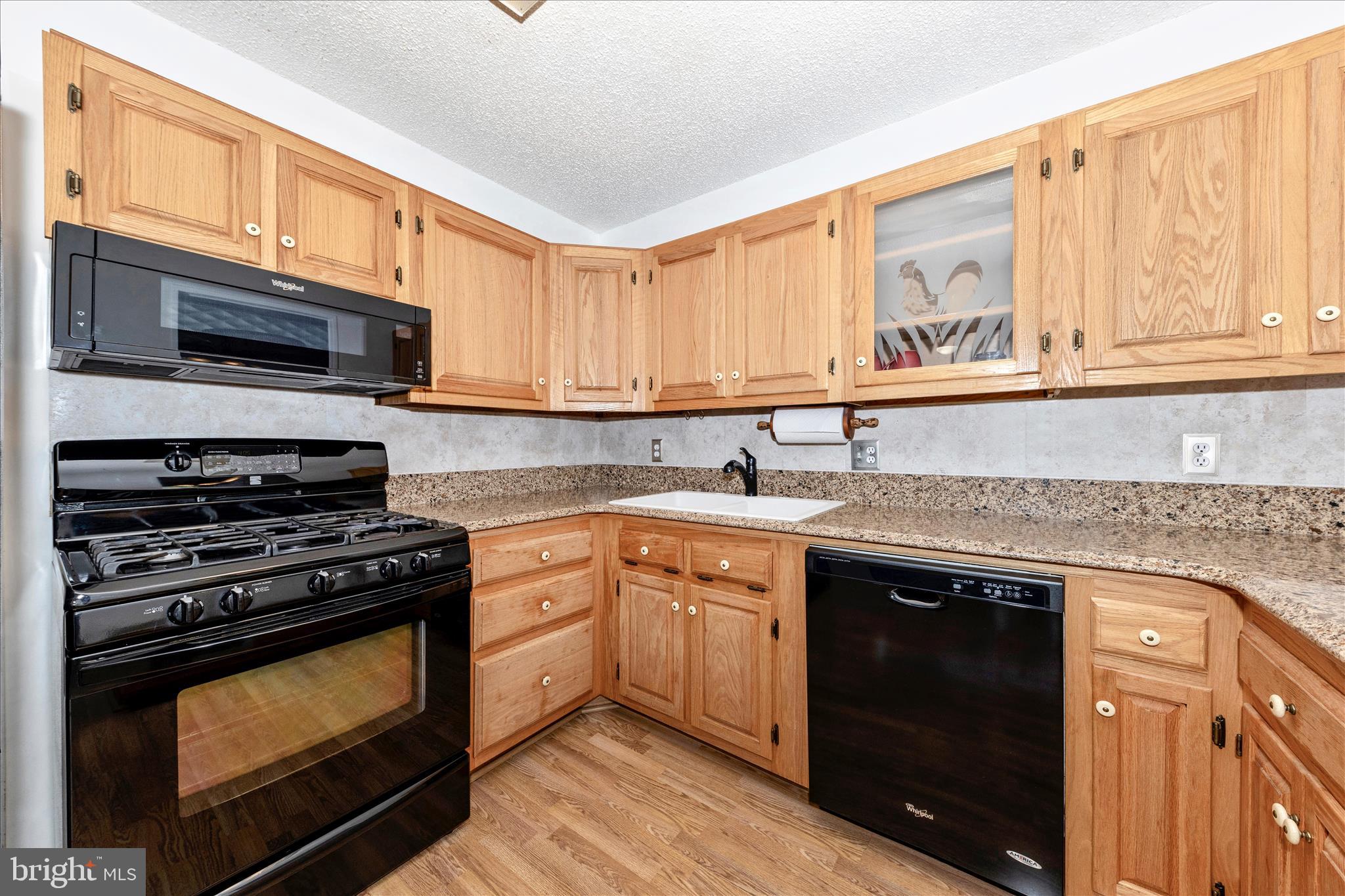 POINT OF ROCKS ESTATES - Residential