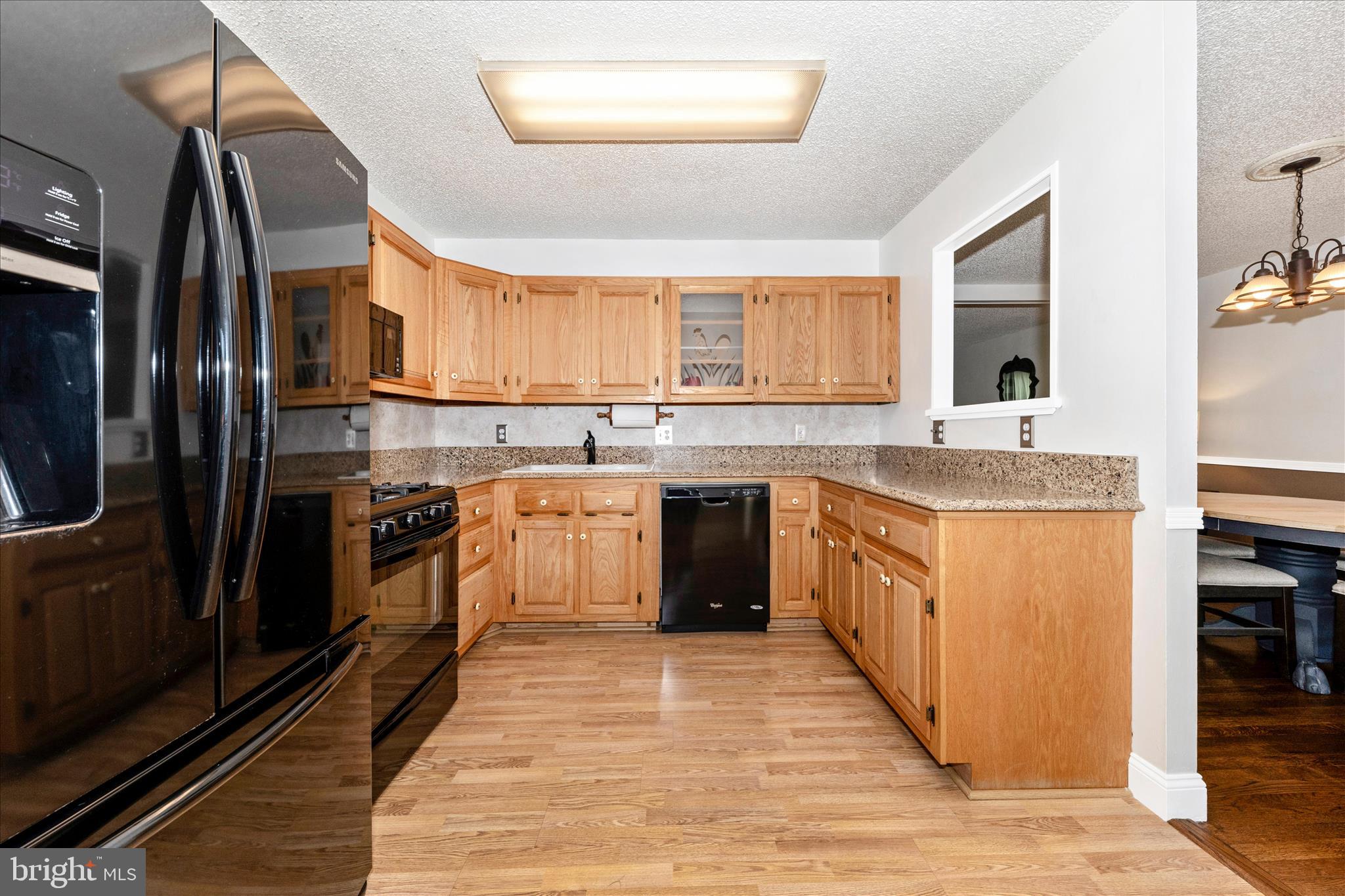 POINT OF ROCKS ESTATES - Residential