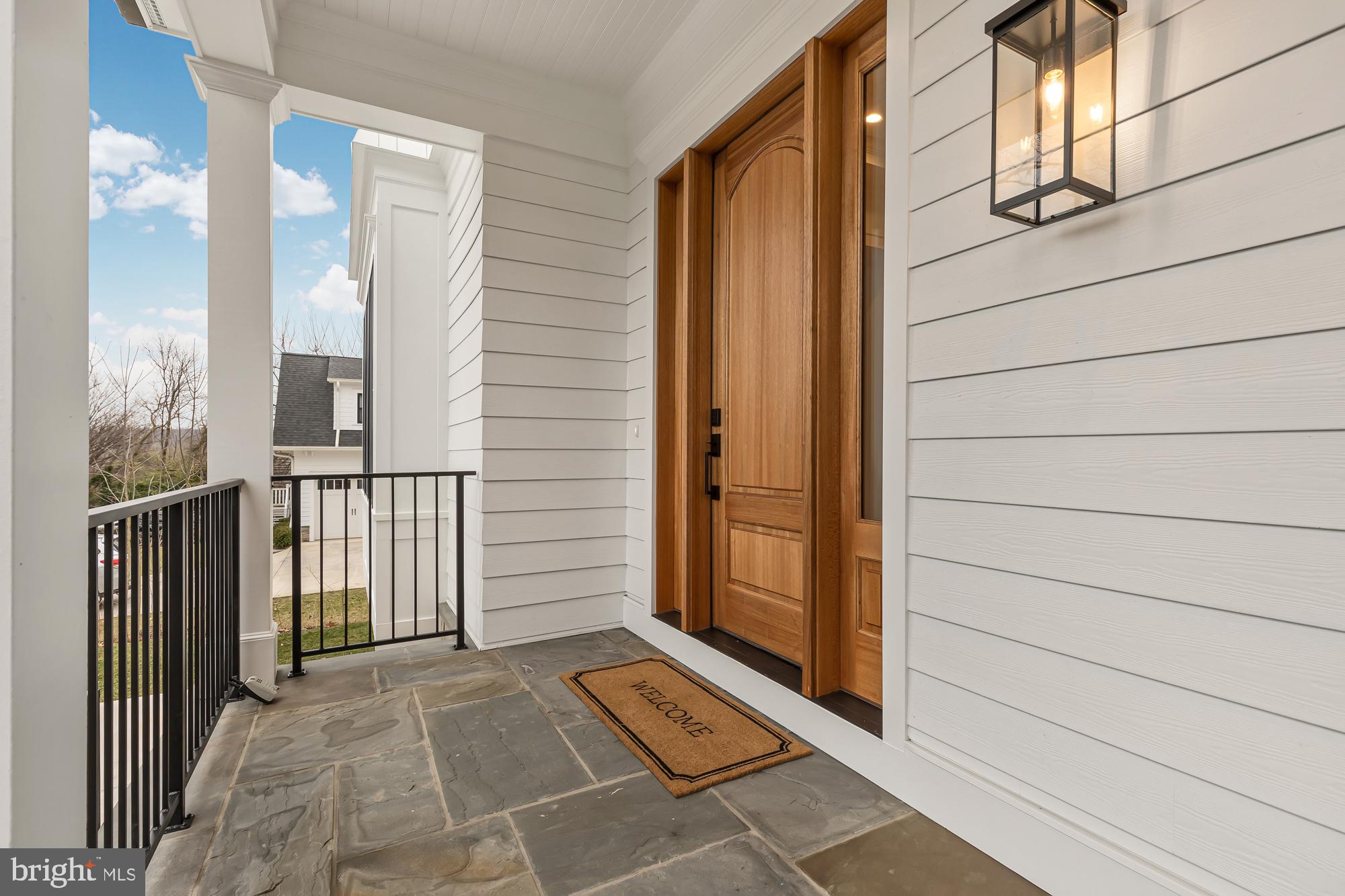 BETHESDA OUTSIDE - Residential