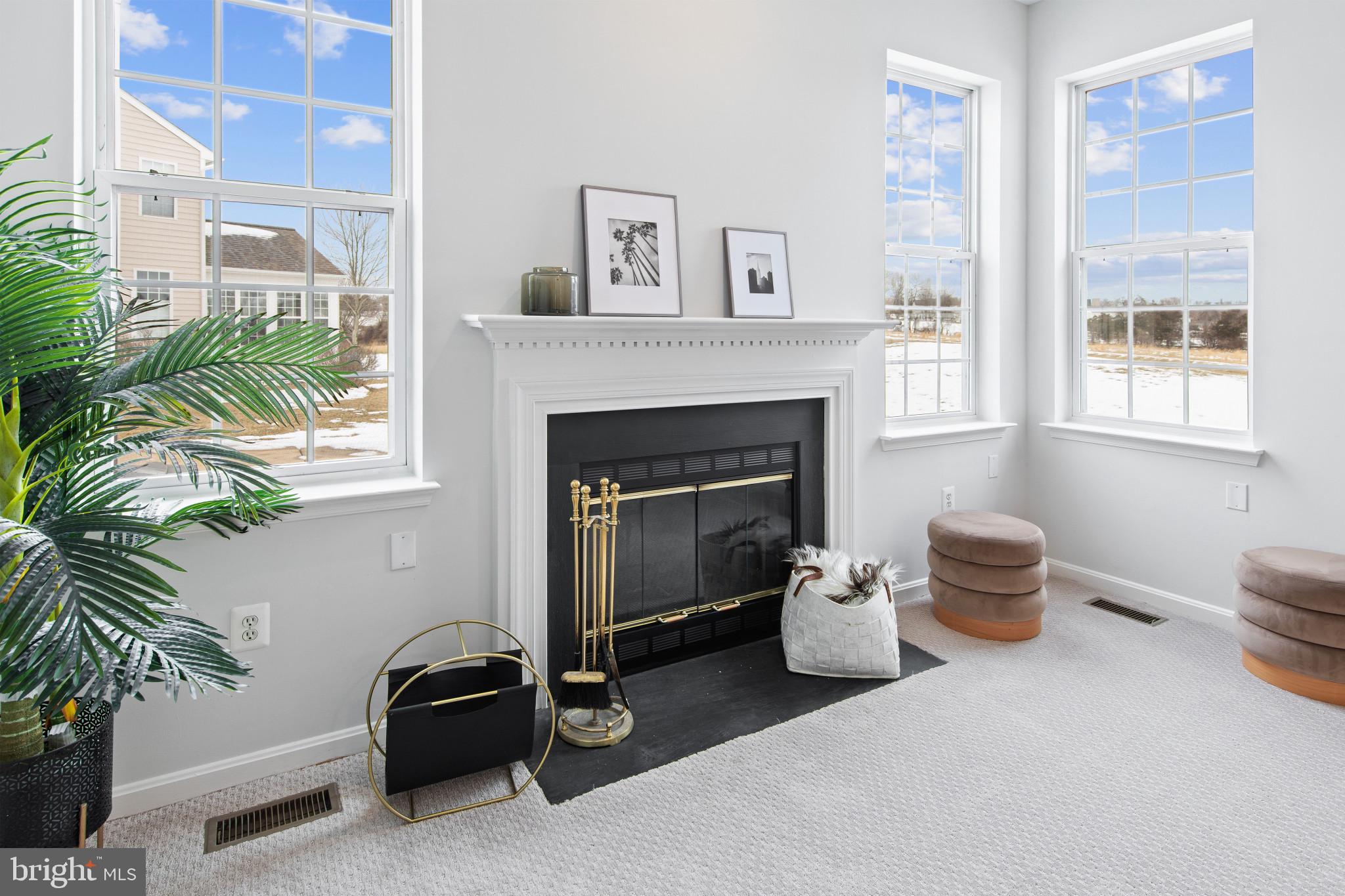 TAYLORSTOWN - Residential