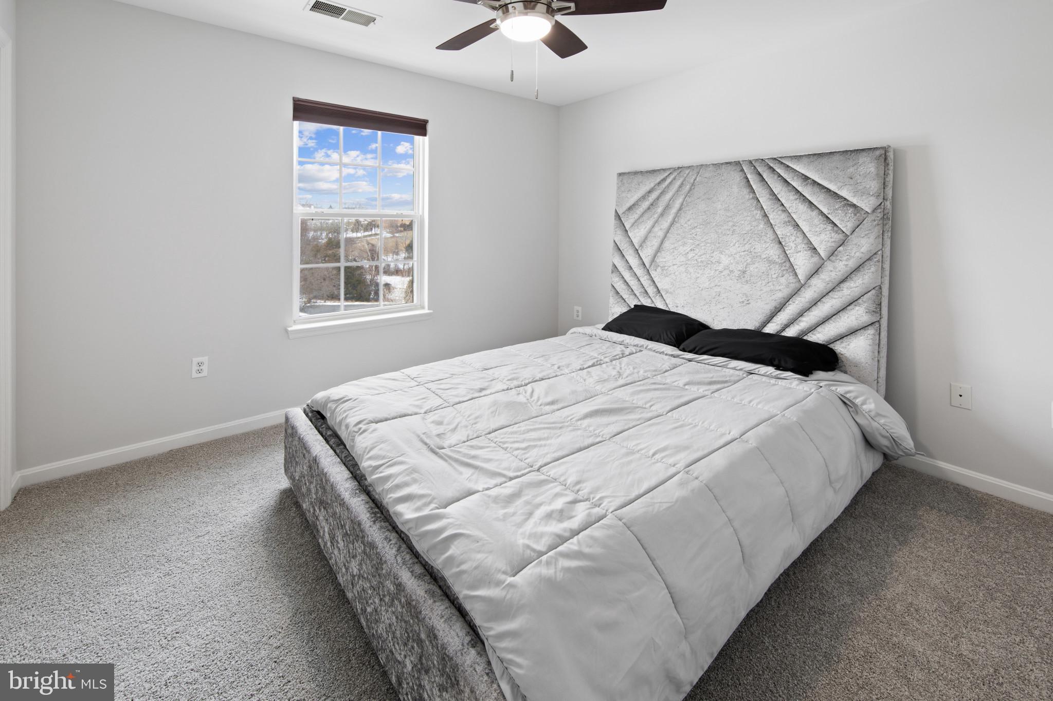 TAYLORSTOWN - Residential