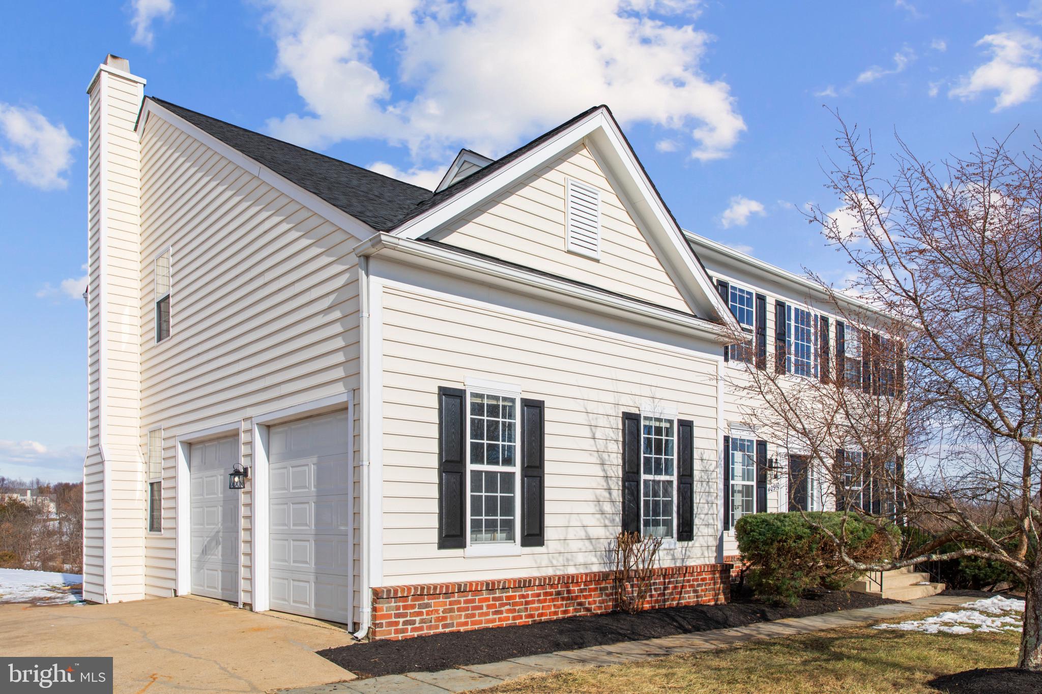 TAYLORSTOWN - Residential