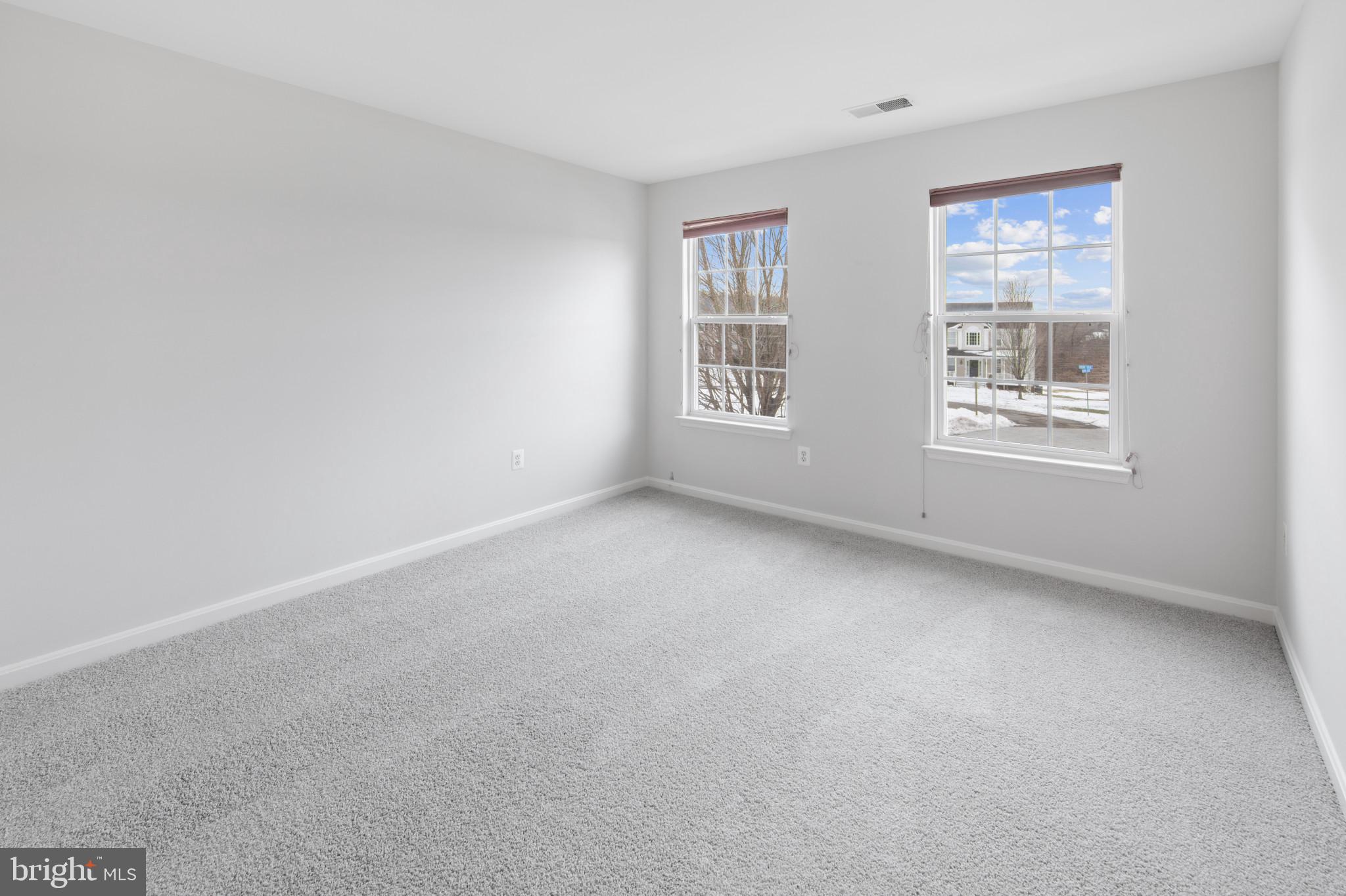 TAYLORSTOWN - Residential