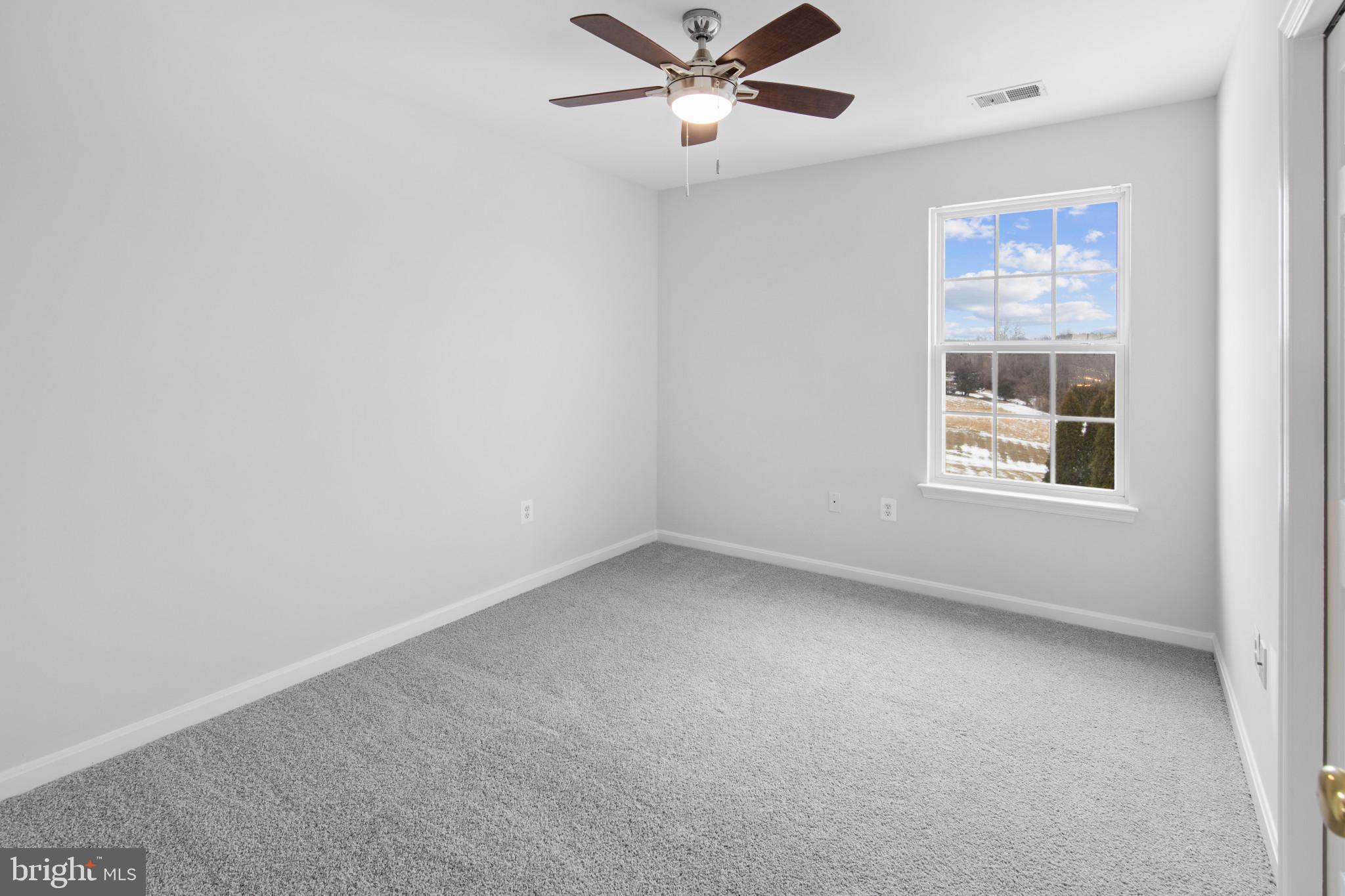 TAYLORSTOWN - Residential