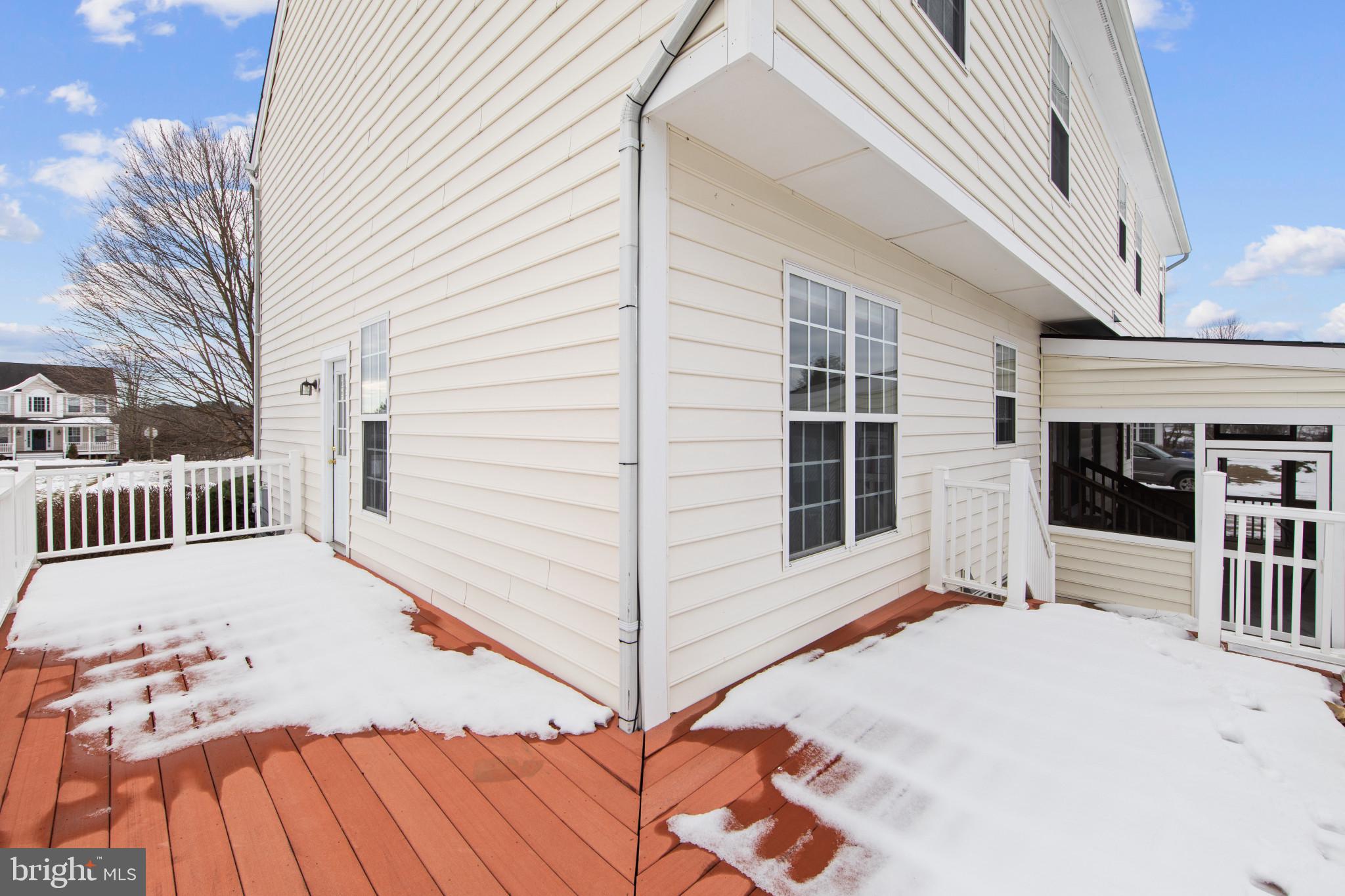 TAYLORSTOWN - Residential