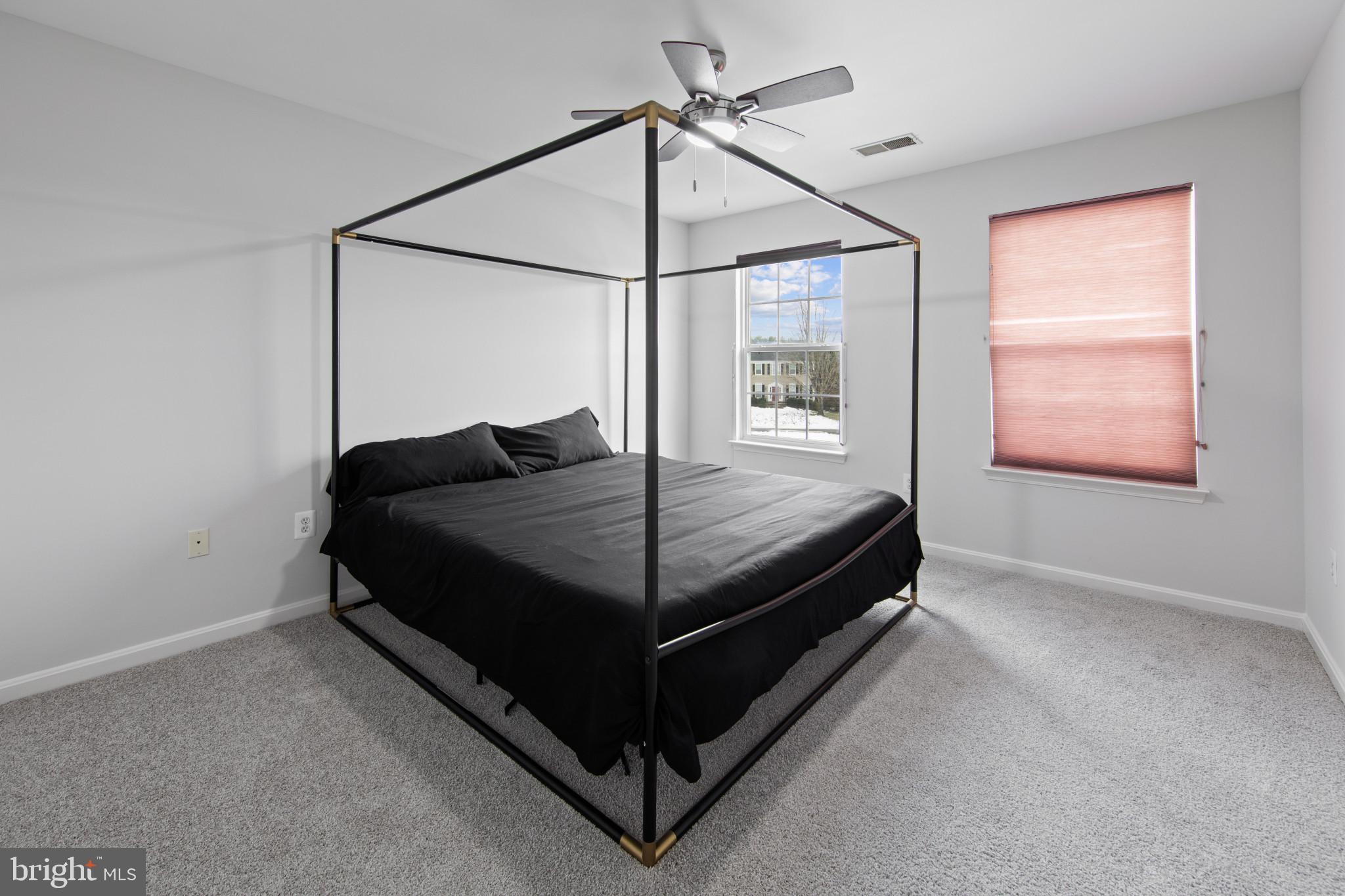 TAYLORSTOWN - Residential