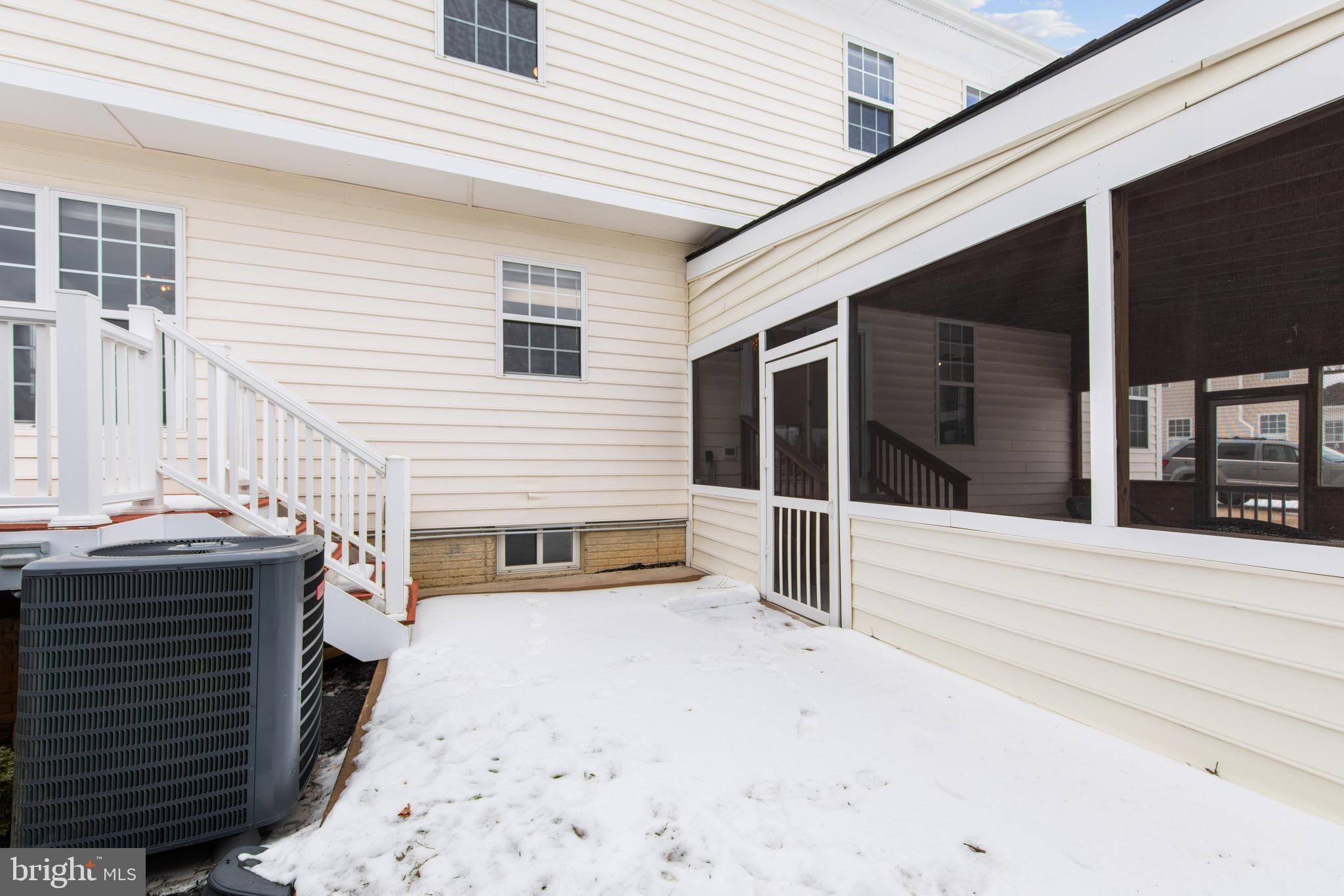 TAYLORSTOWN - Residential