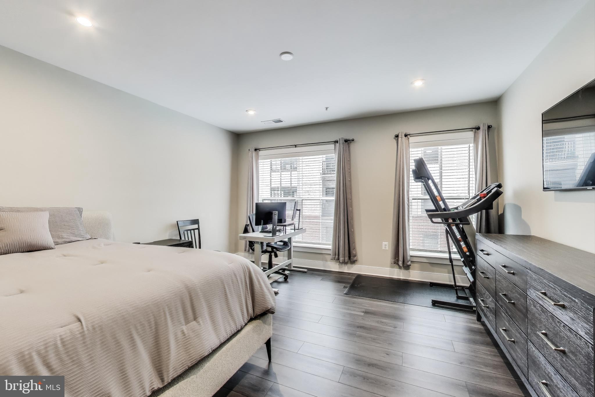 THE FLATS AT NATIONAL HARBOR - Residential