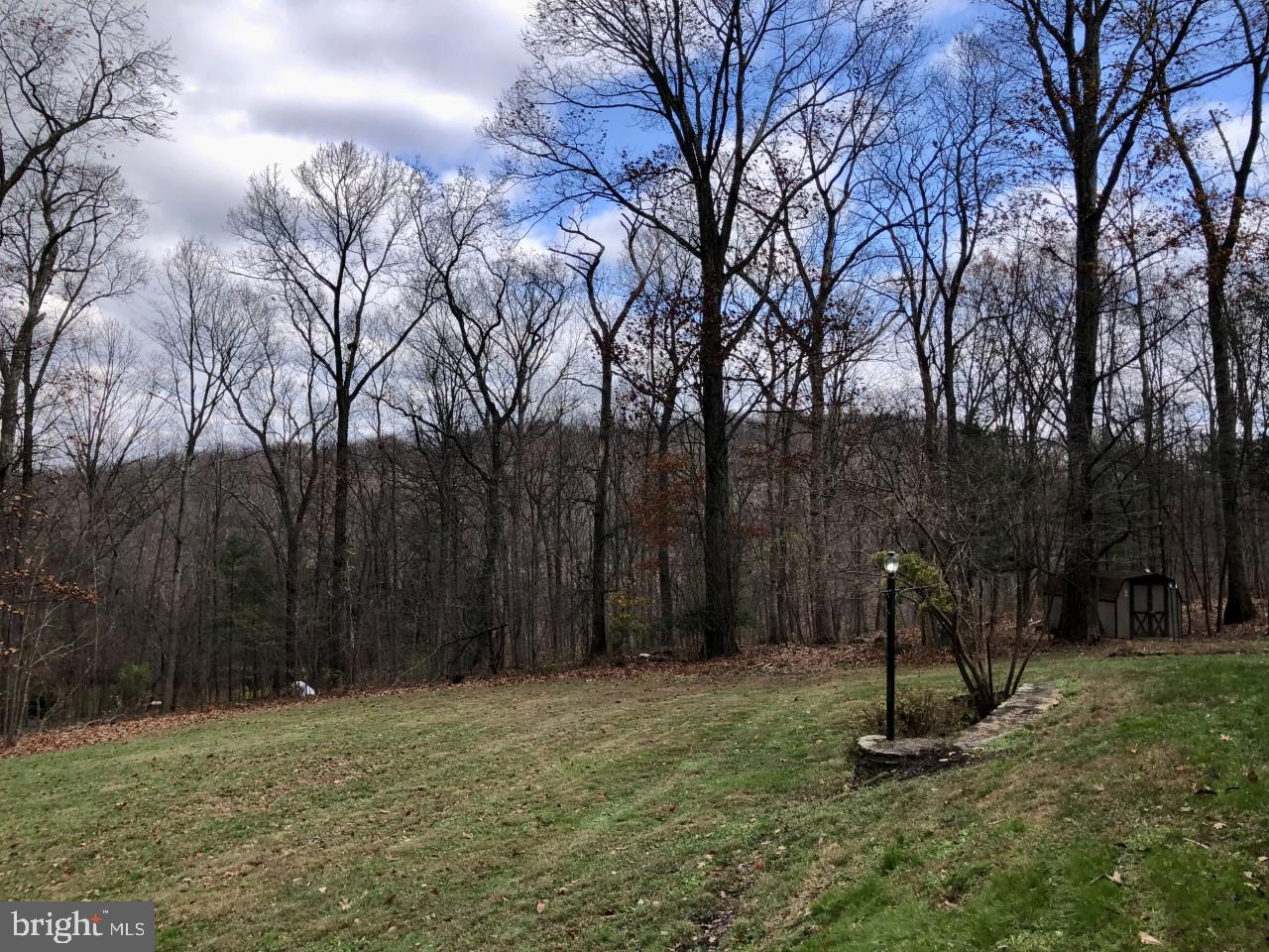 ROLLING HILLS - Residential