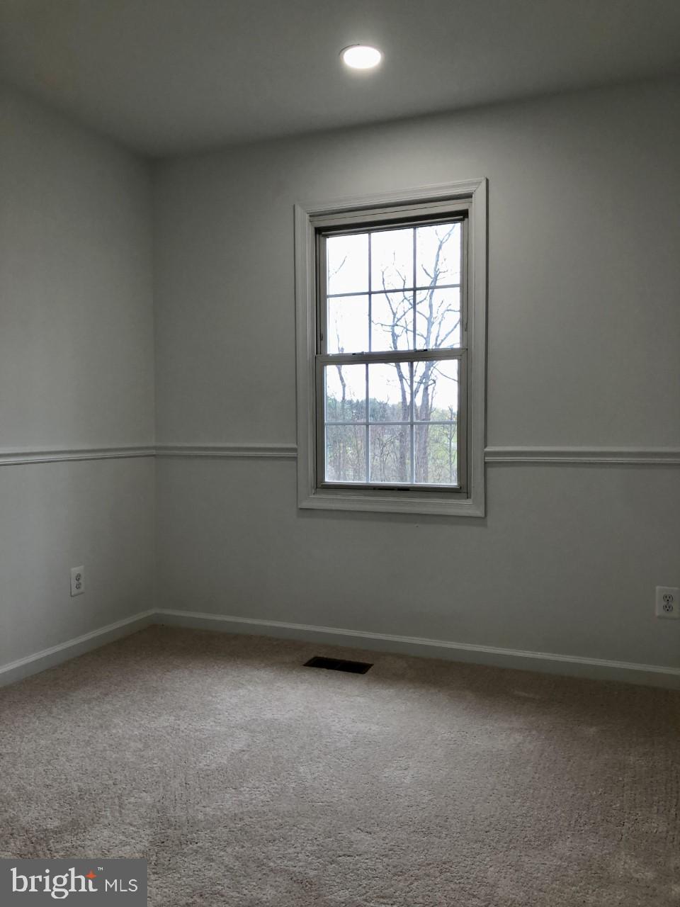 ROLLING HILLS - Residential