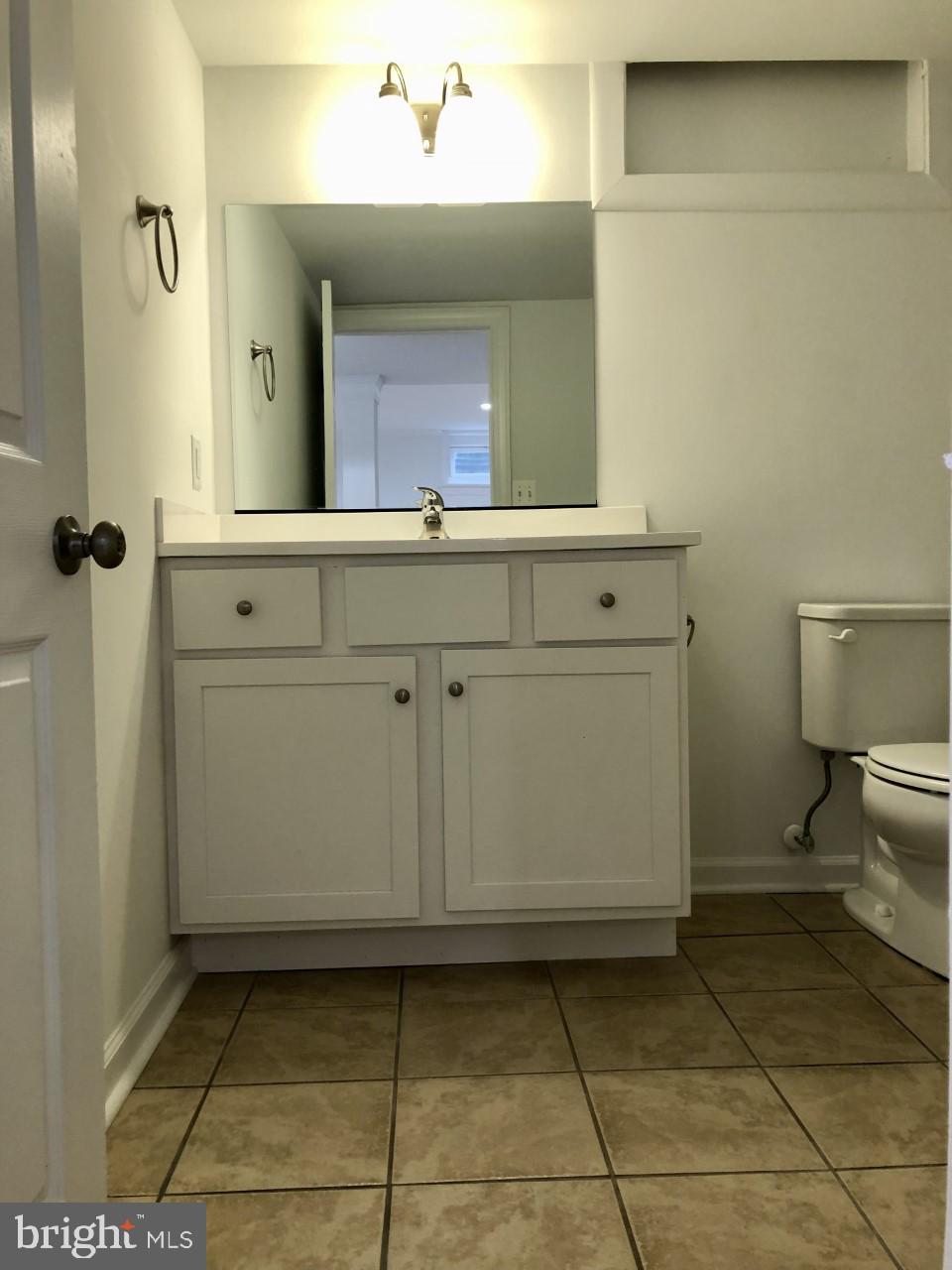 ROLLING HILLS - Residential