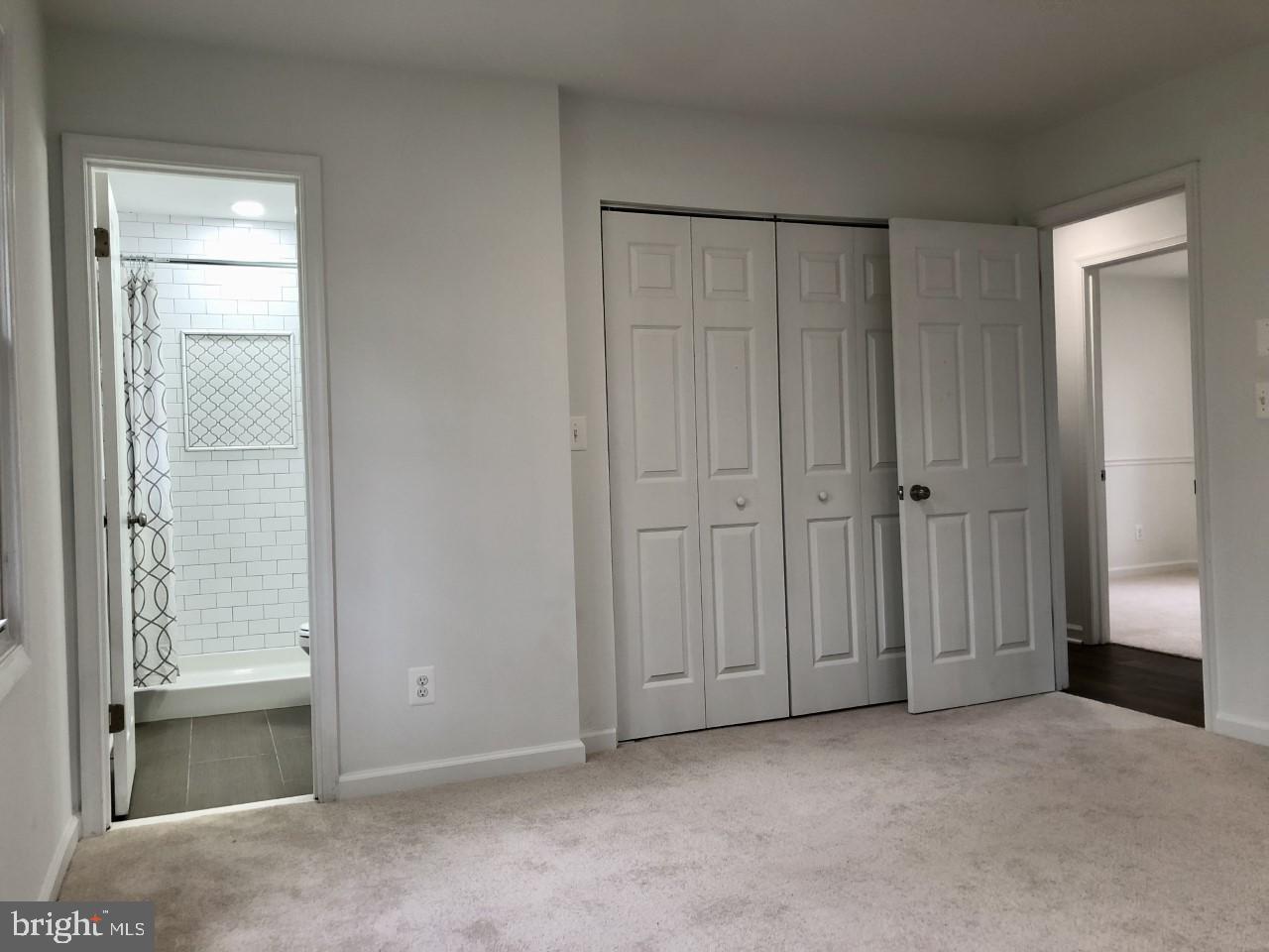 ROLLING HILLS - Residential