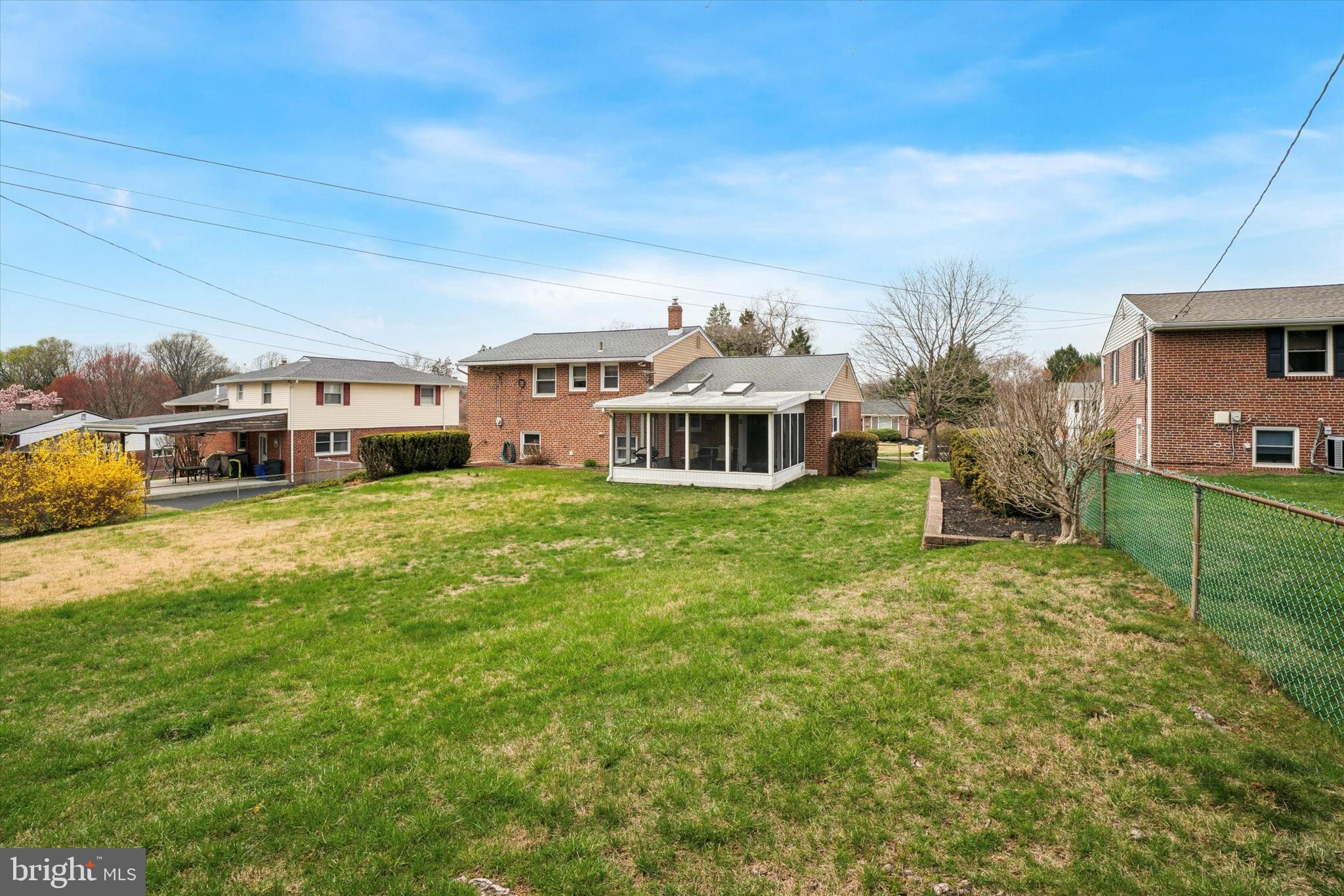 ROSE TREE WOODS - Residential