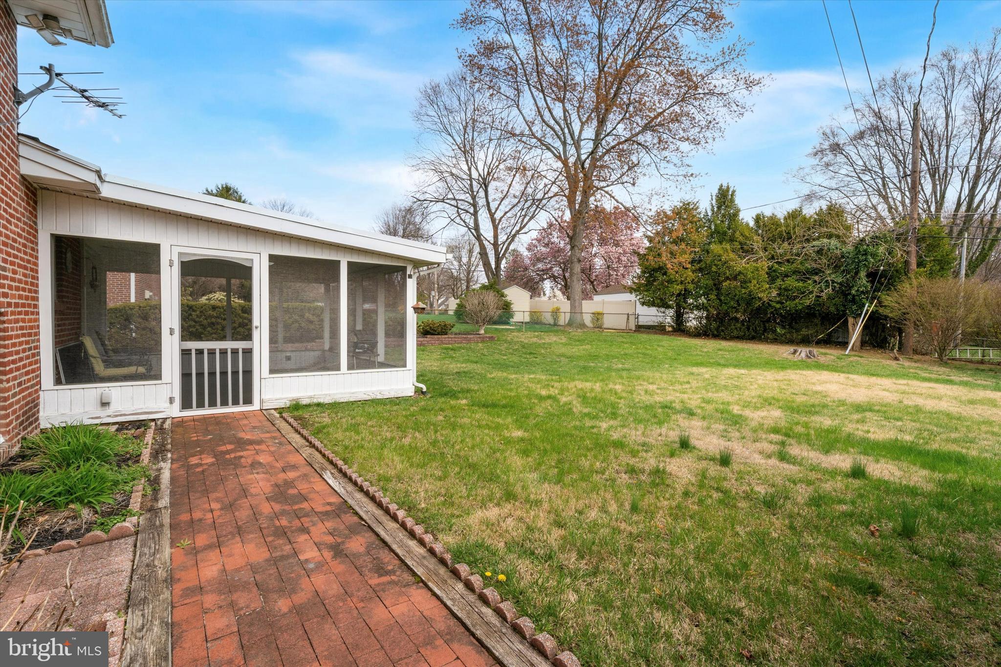 ROSE TREE WOODS - Residential