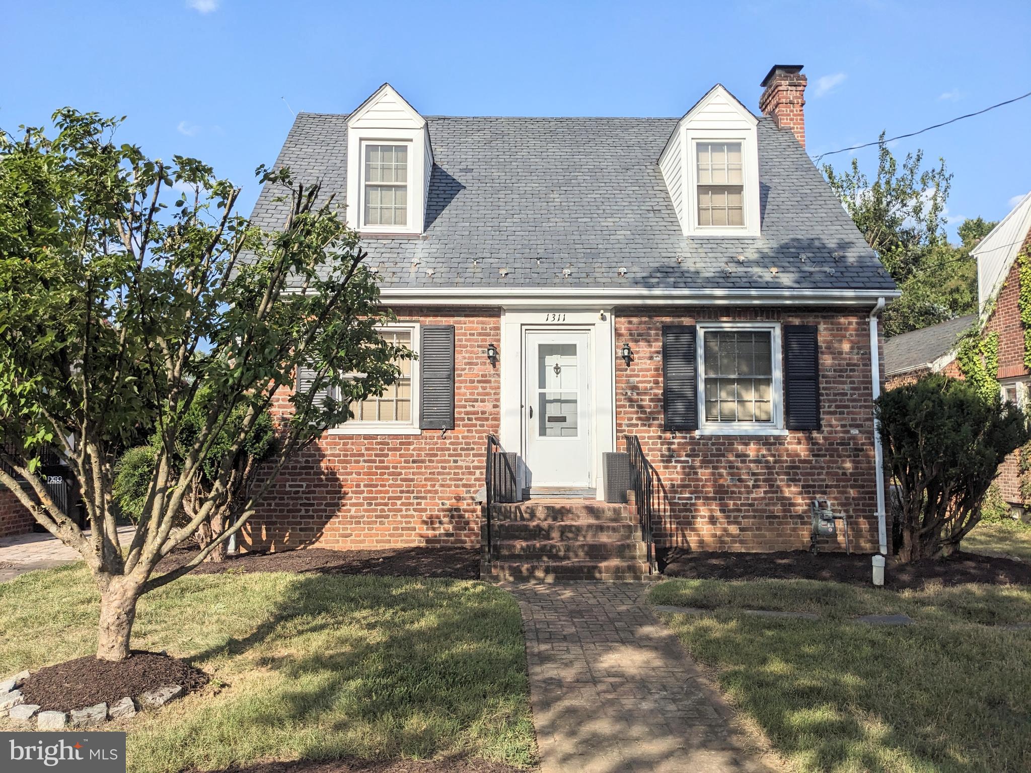 COLLEGE HEIGHTS - Residential