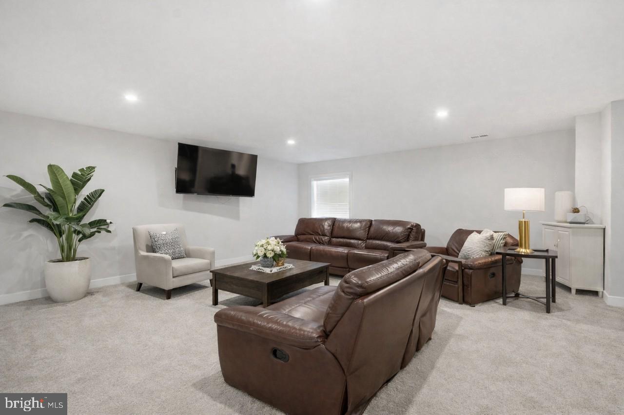 FAWN LAKE - Residential