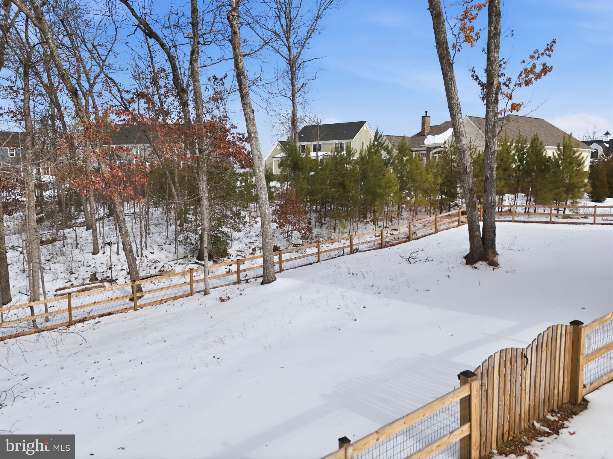 FAWN LAKE - Residential