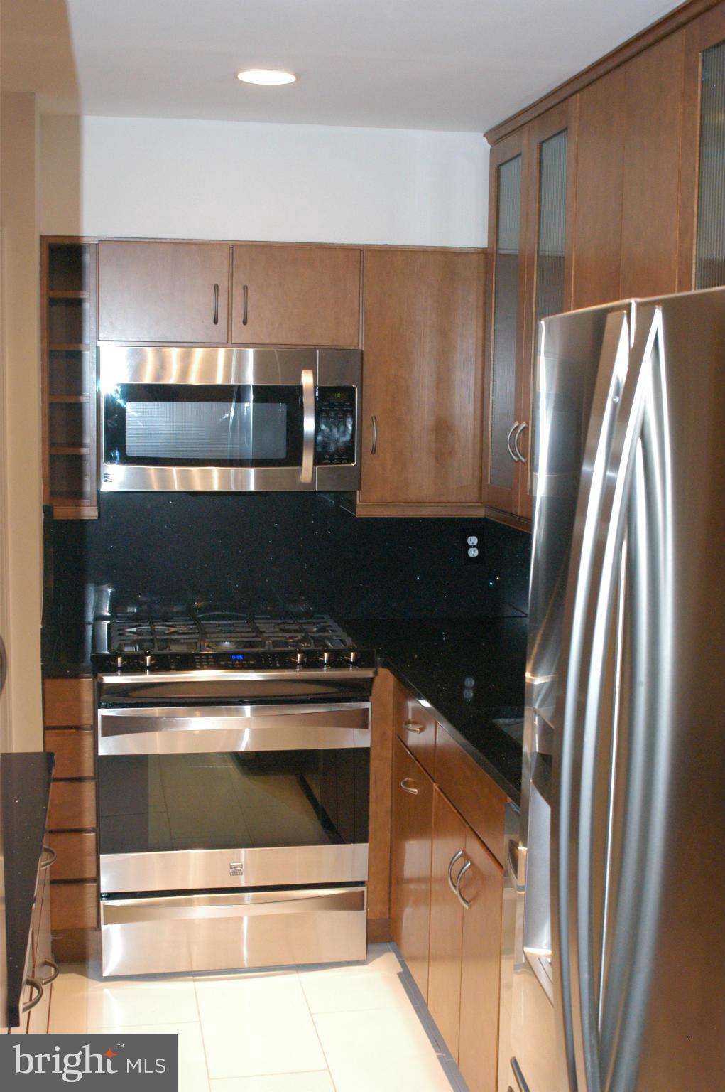 MOSBY WOODS GARDEN - Residential