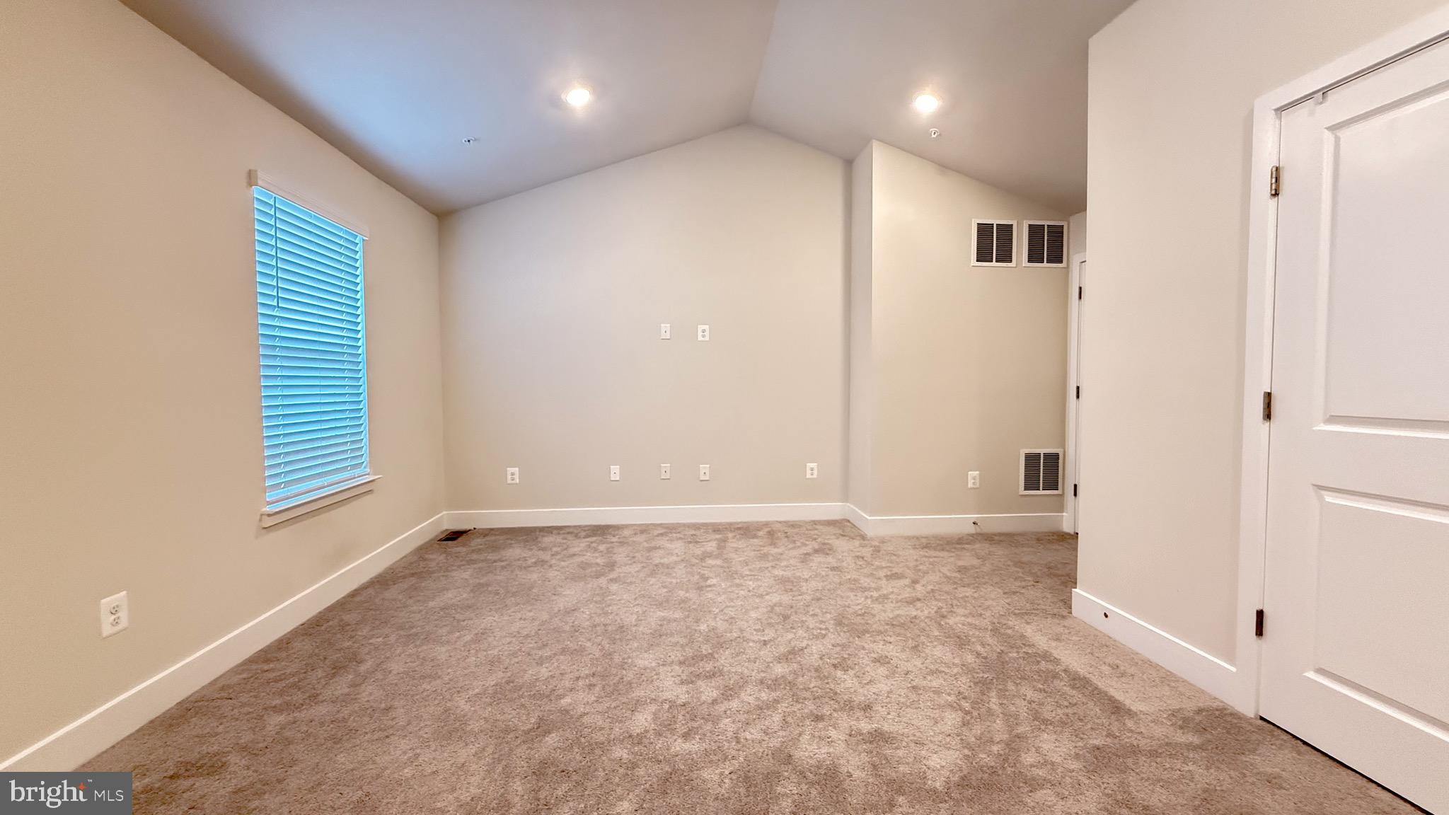 BLUE STREAM - Residential Lease