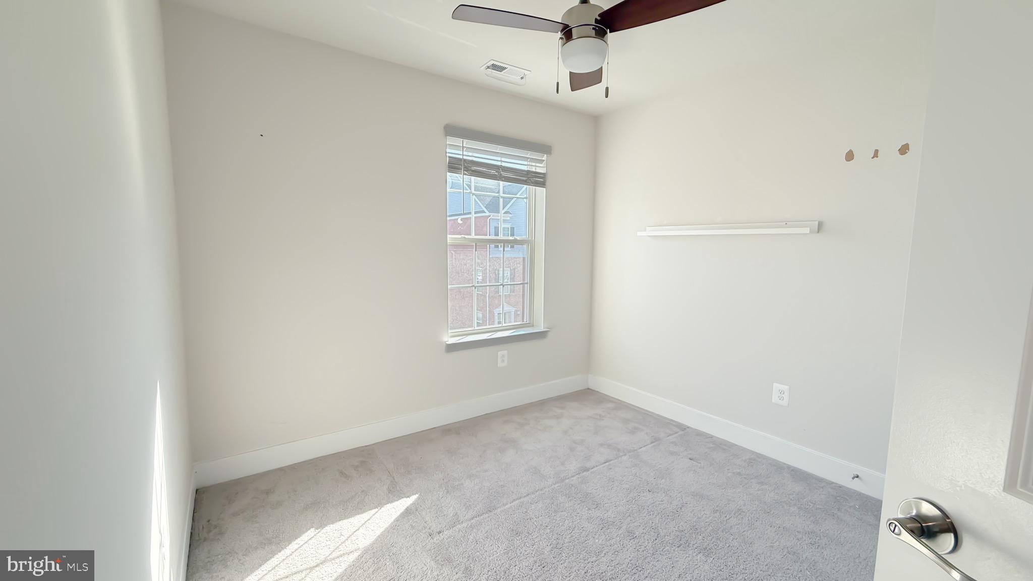 BLUE STREAM - Residential Lease