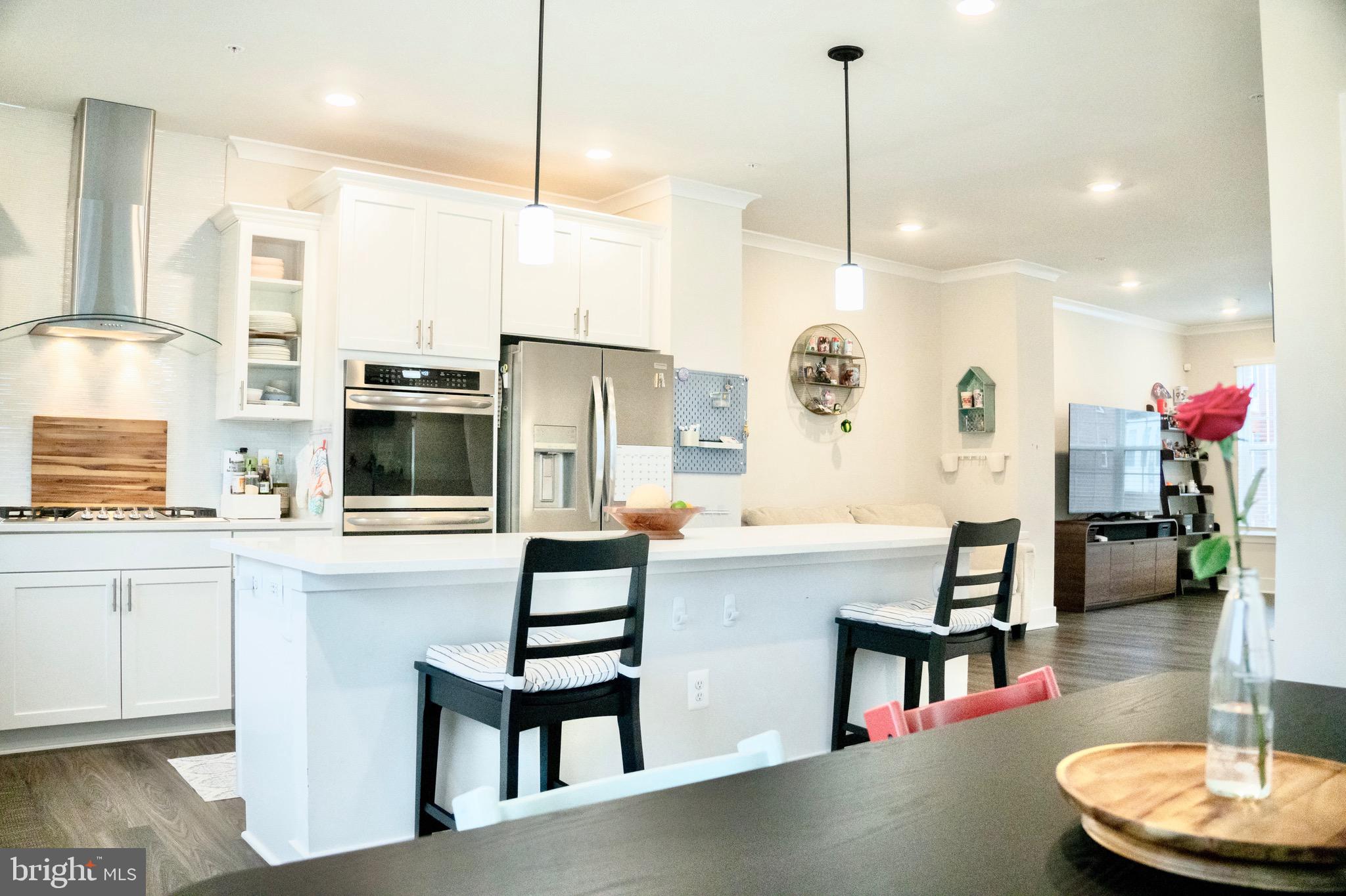 BLUE STREAM - Residential Lease