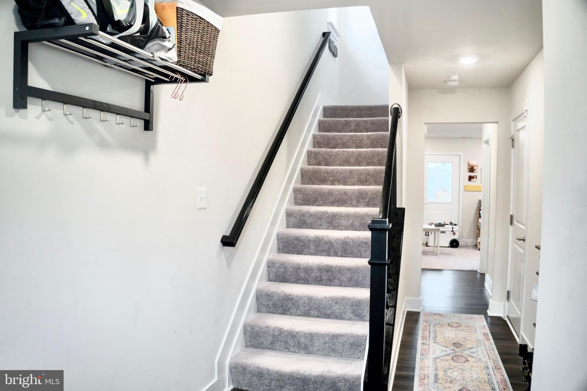 8037 POTTER PLACE