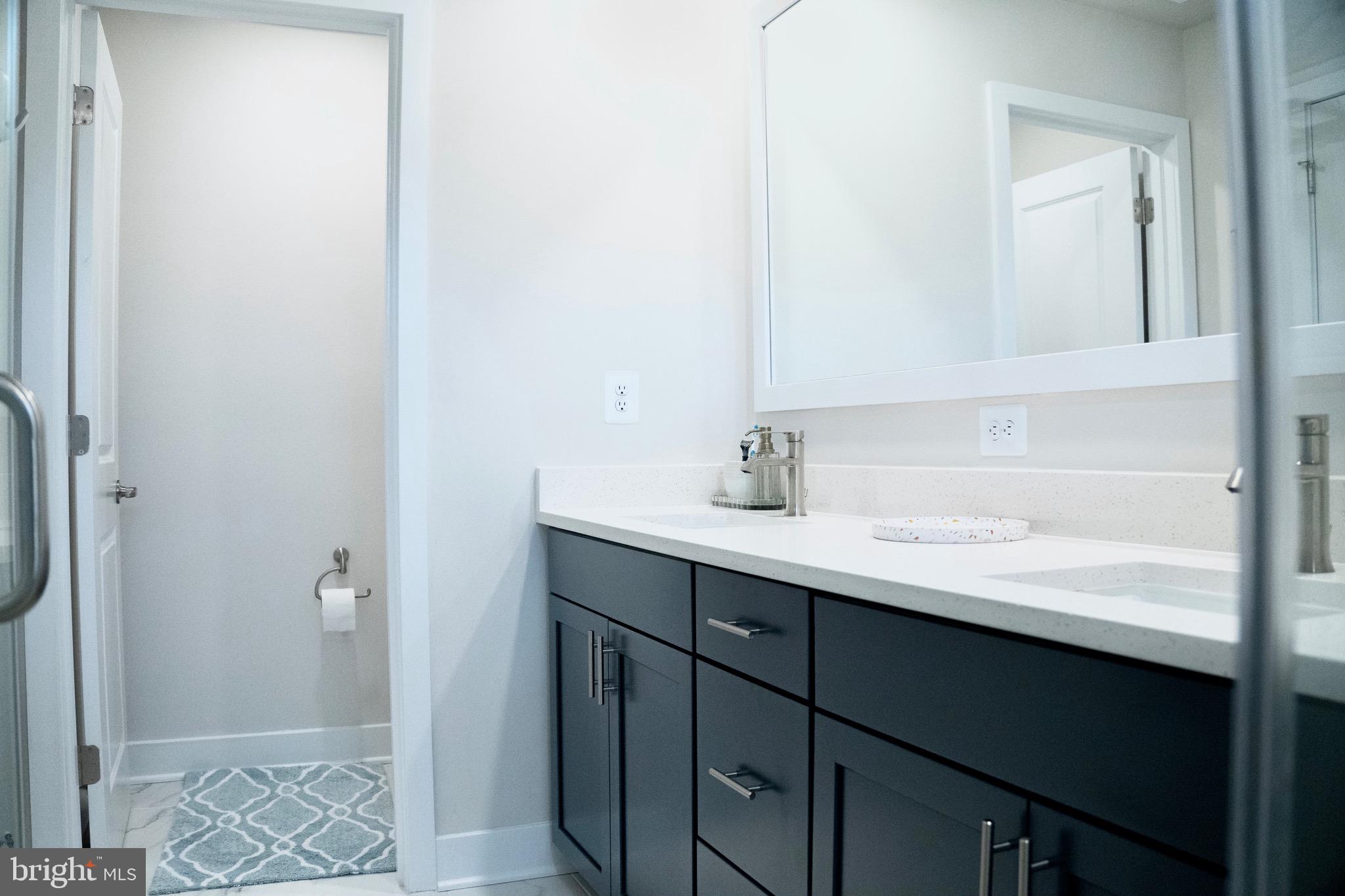 BLUE STREAM - Residential Lease