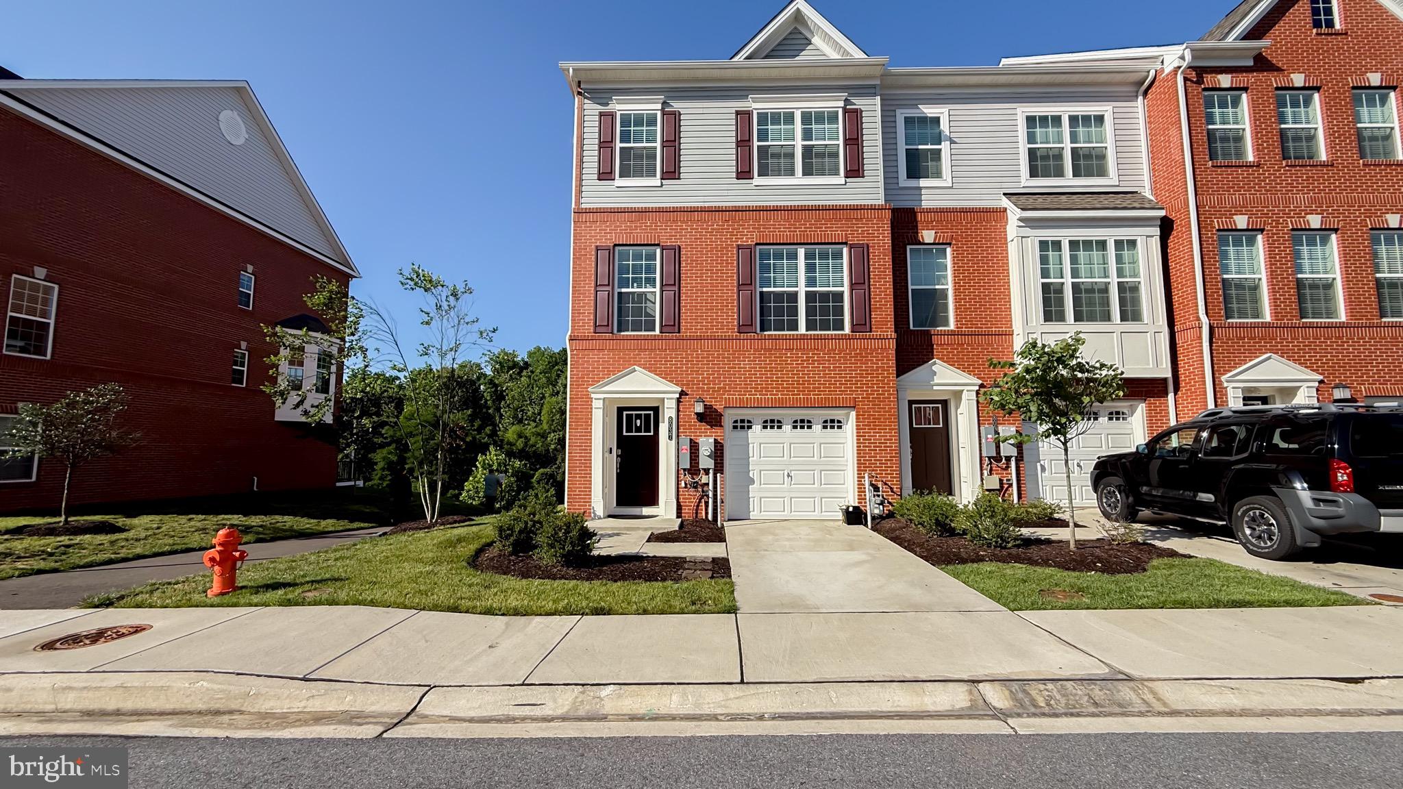 BLUE STREAM - Residential Lease