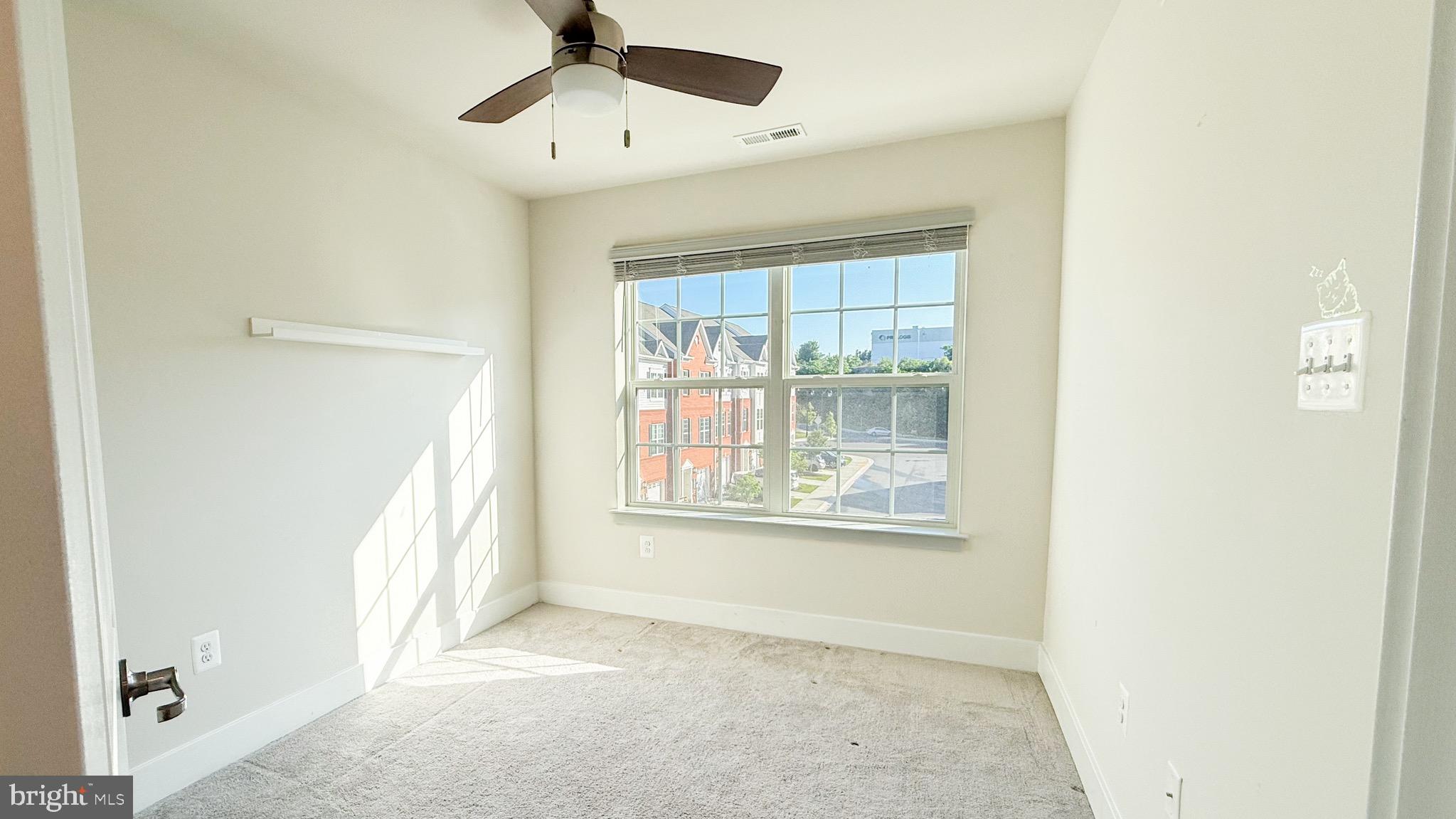 BLUE STREAM - Residential Lease