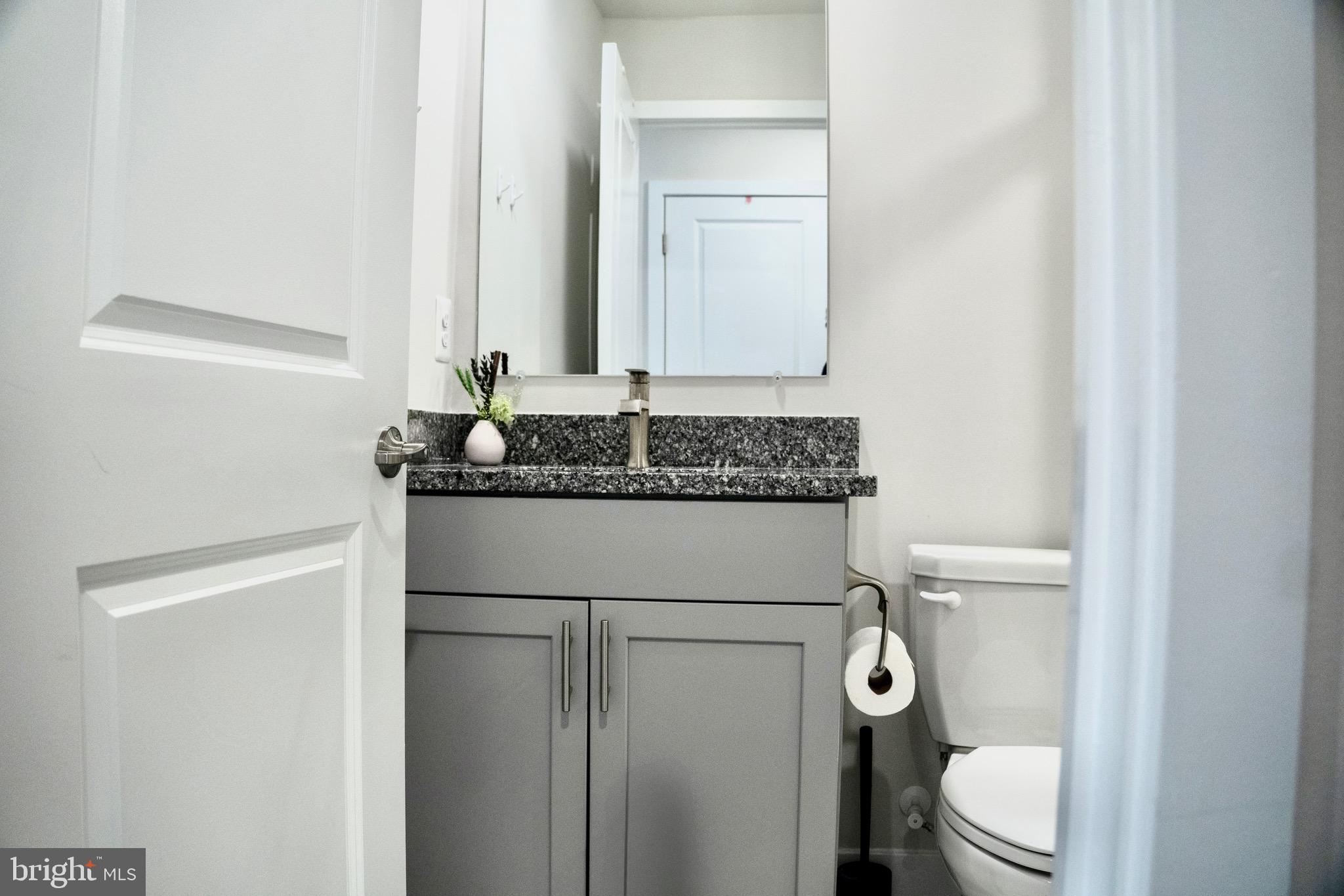 BLUE STREAM - Residential Lease