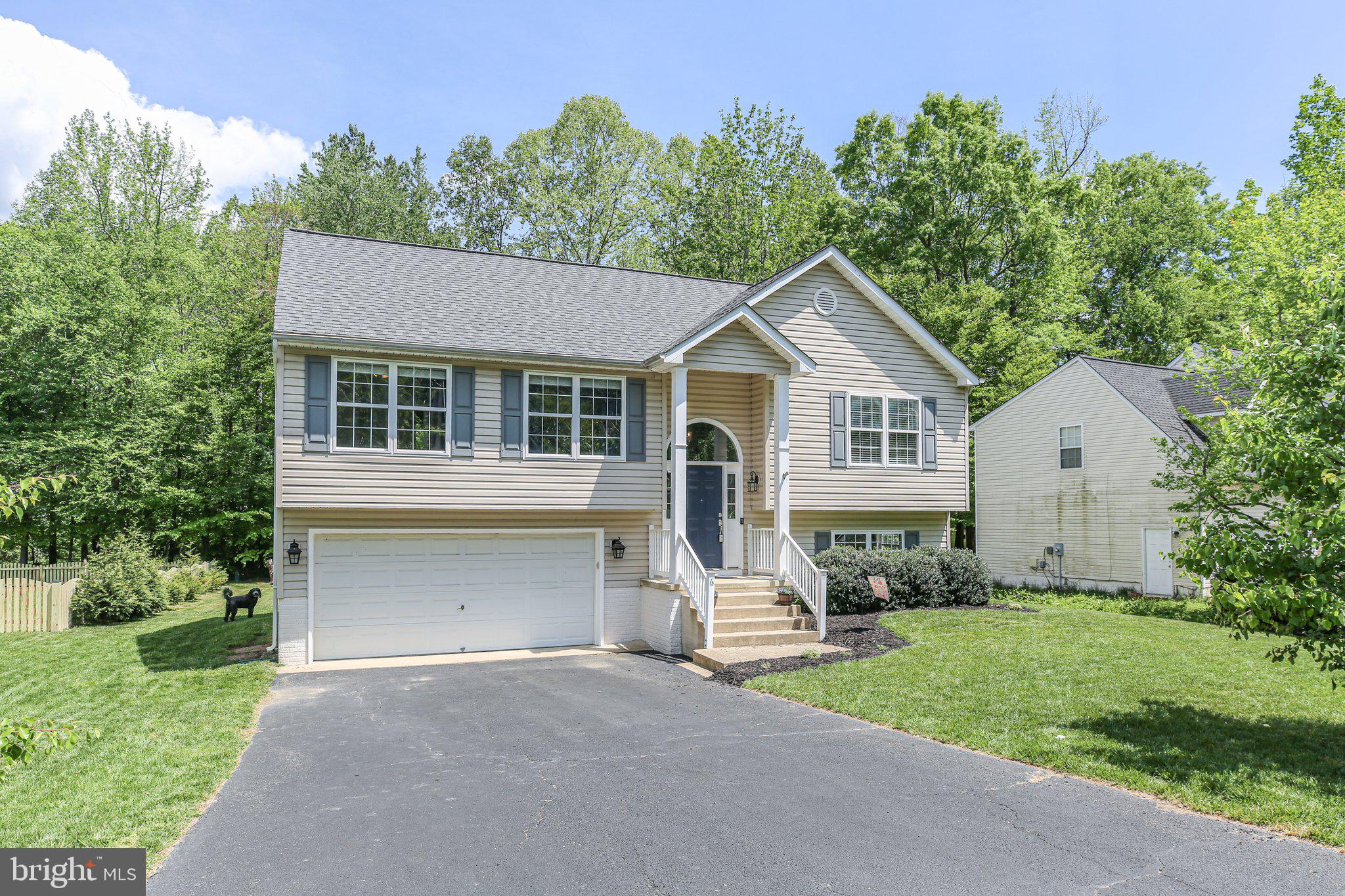 ARGYLE HILLS - Residential