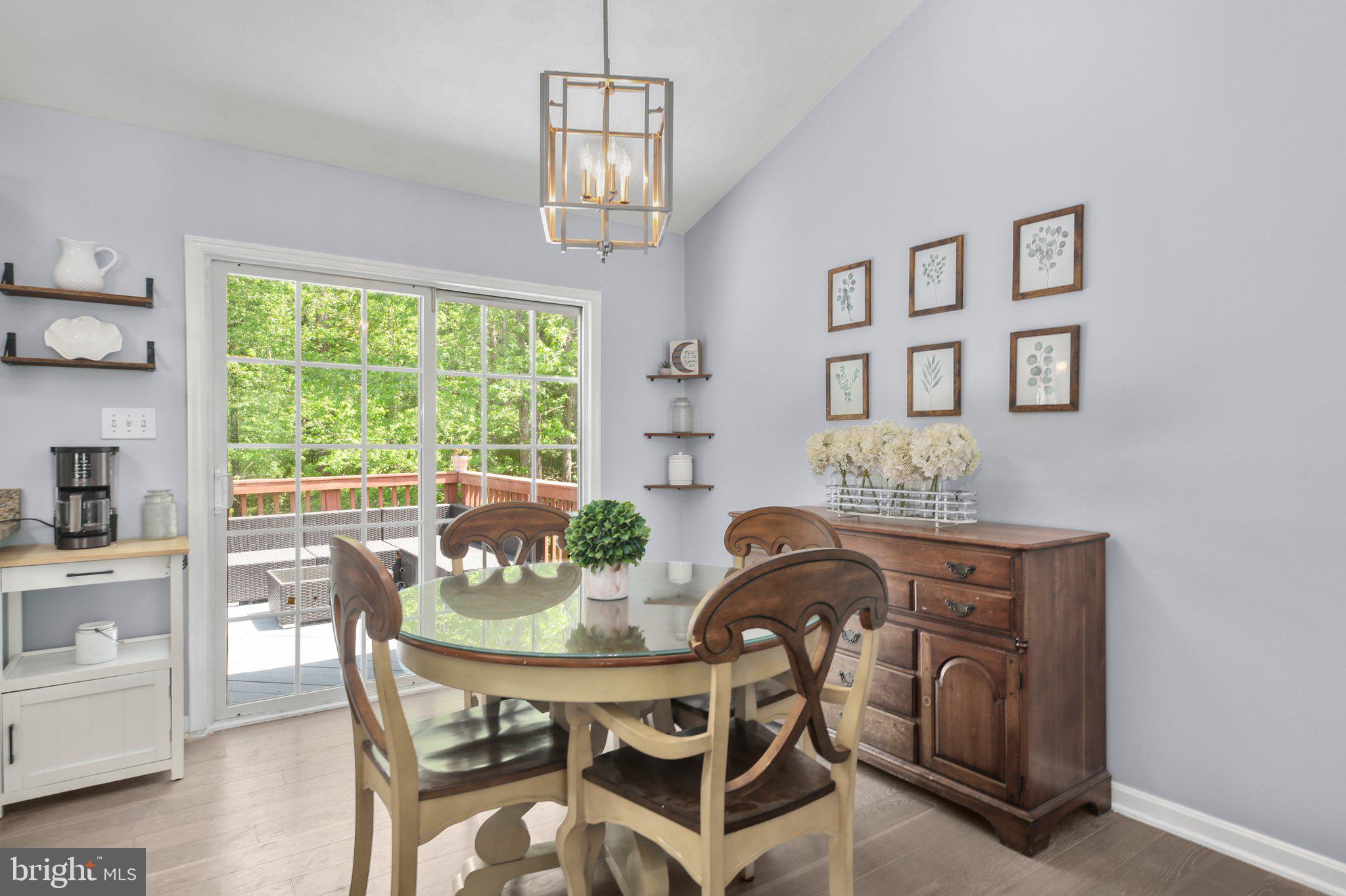 ARGYLE HILLS - Residential