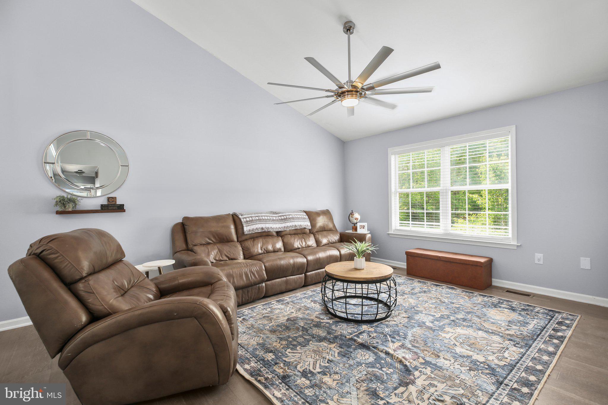 ARGYLE HILLS - Residential