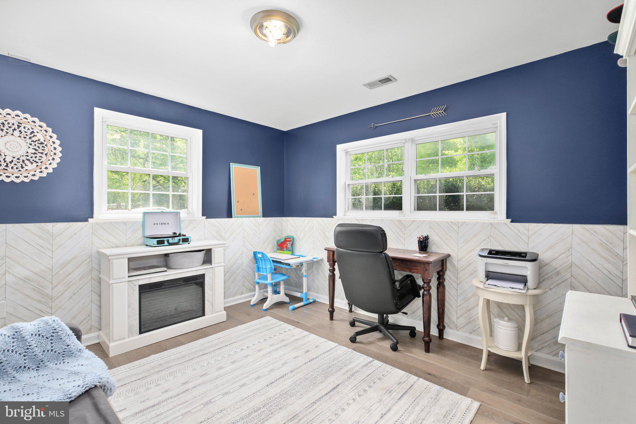 ARGYLE HILLS - Residential