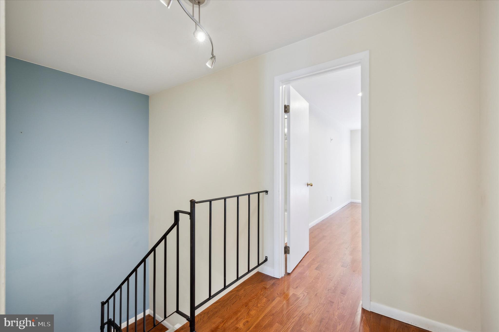 LOGAN SQUARE - Residential Lease