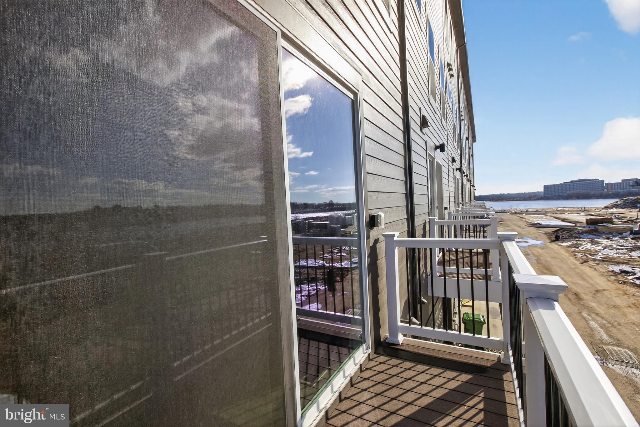 LOCKE LANDING - Residential