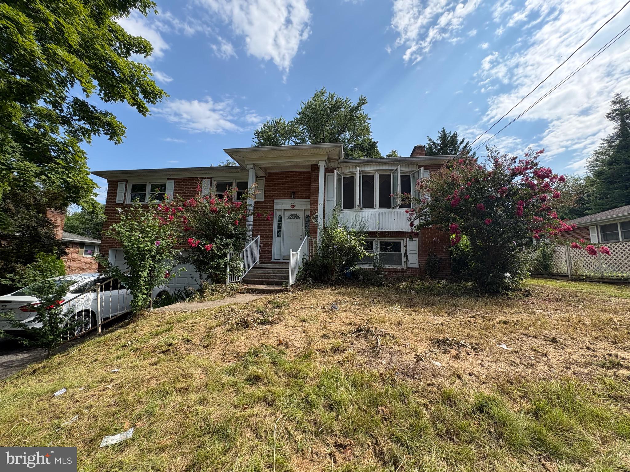 2575 CAMBRIDGE ROAD
