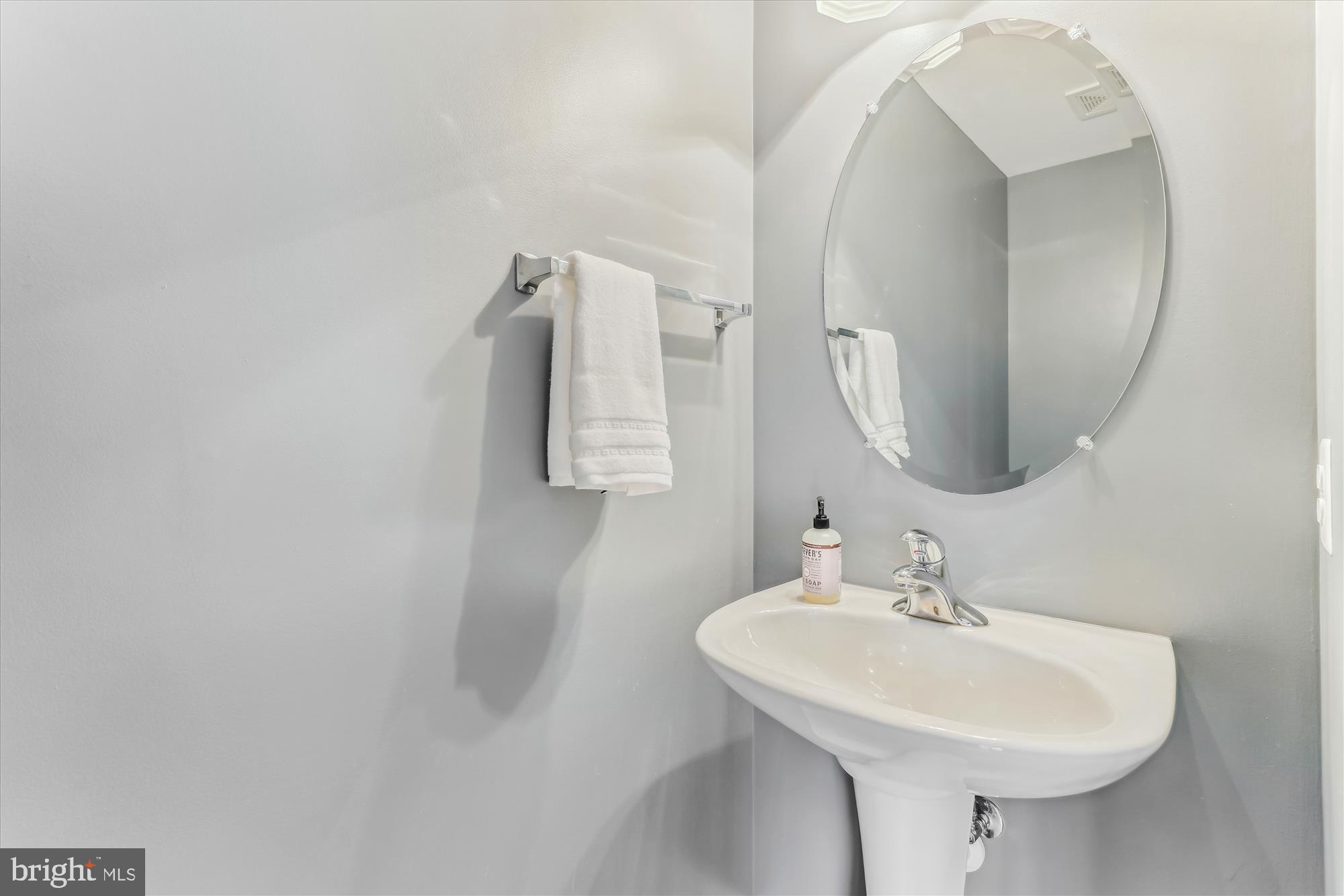 PAVILIONS AT HUNTINGTON - Residential