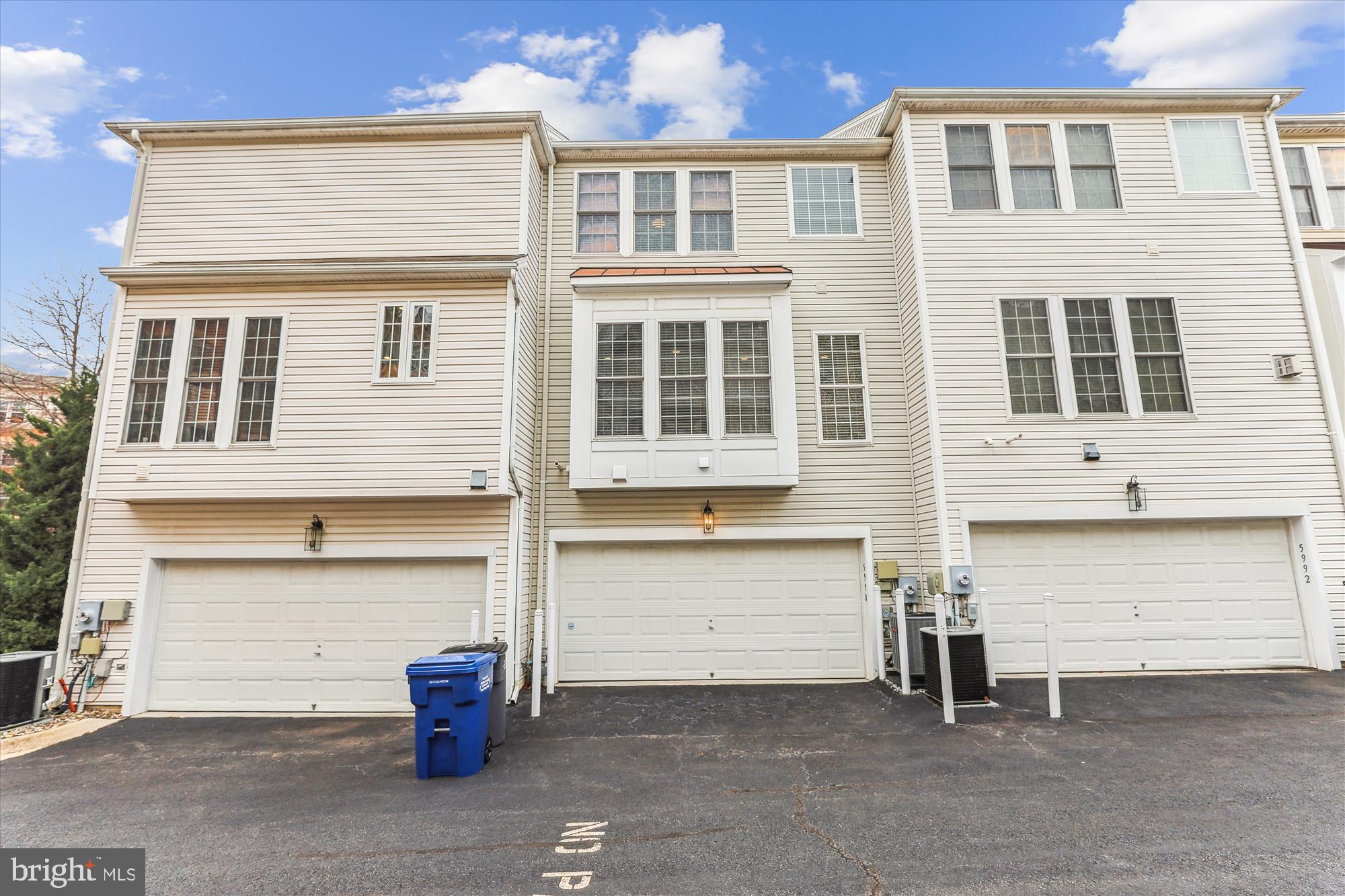 PAVILIONS AT HUNTINGTON - Residential