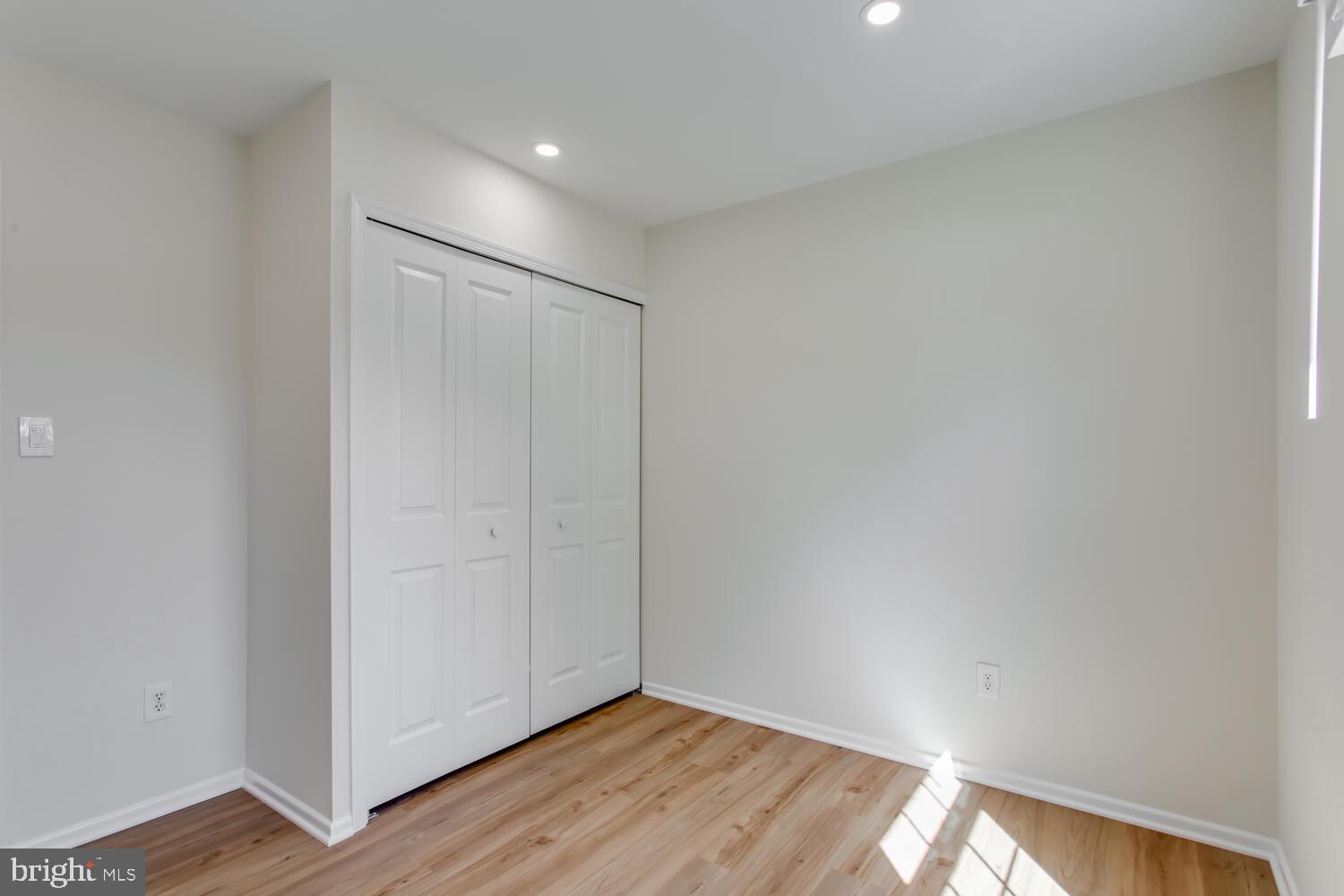 TALISMAN COURT - Residential Lease