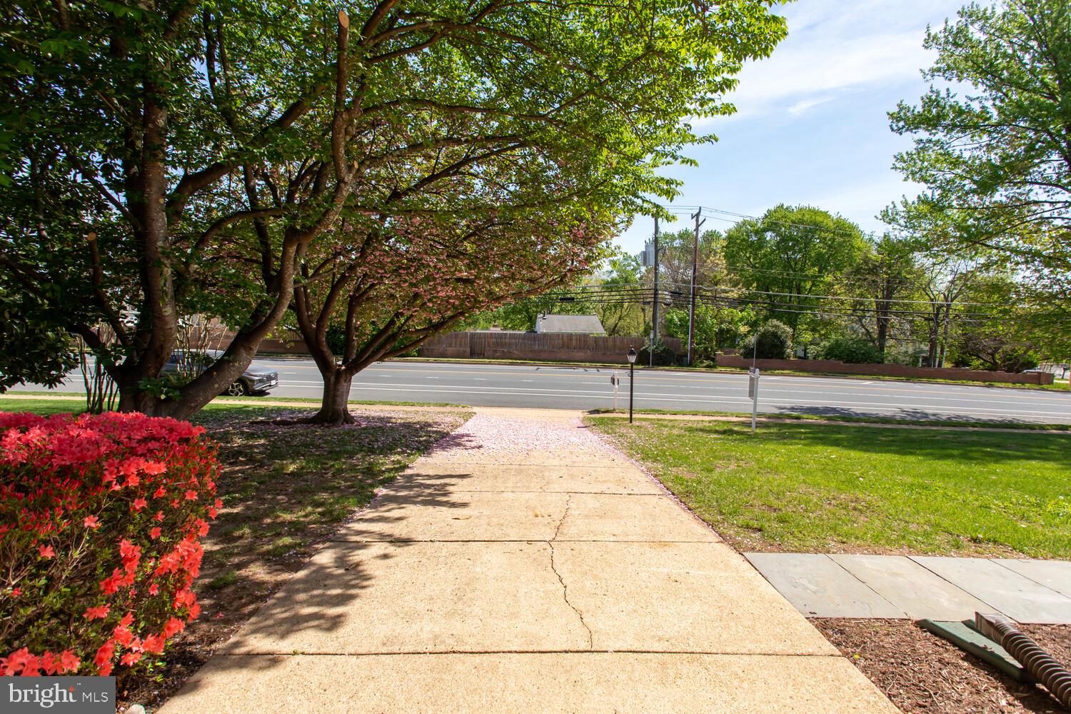 TALISMAN COURT - Residential Lease