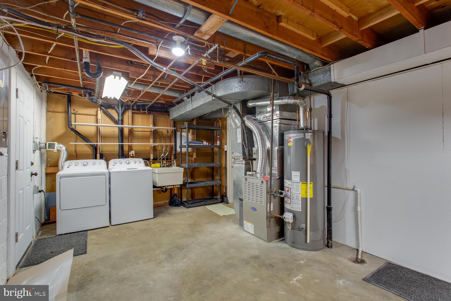 TALISMAN COURT - Residential Lease