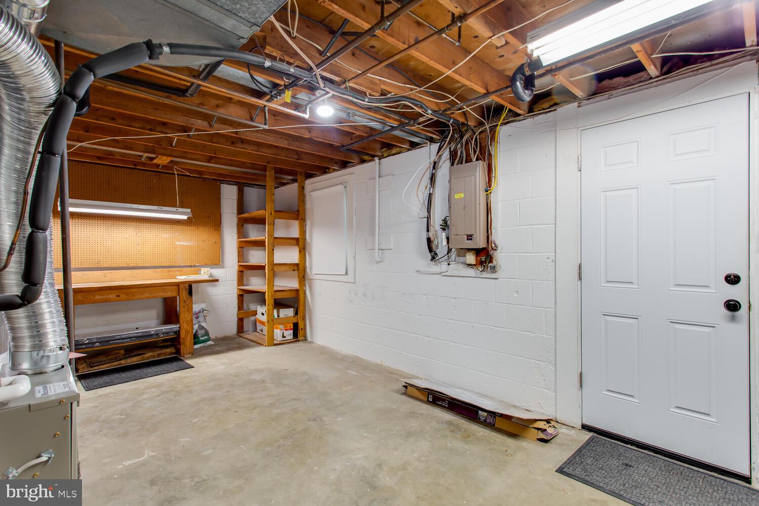 TALISMAN COURT - Residential Lease