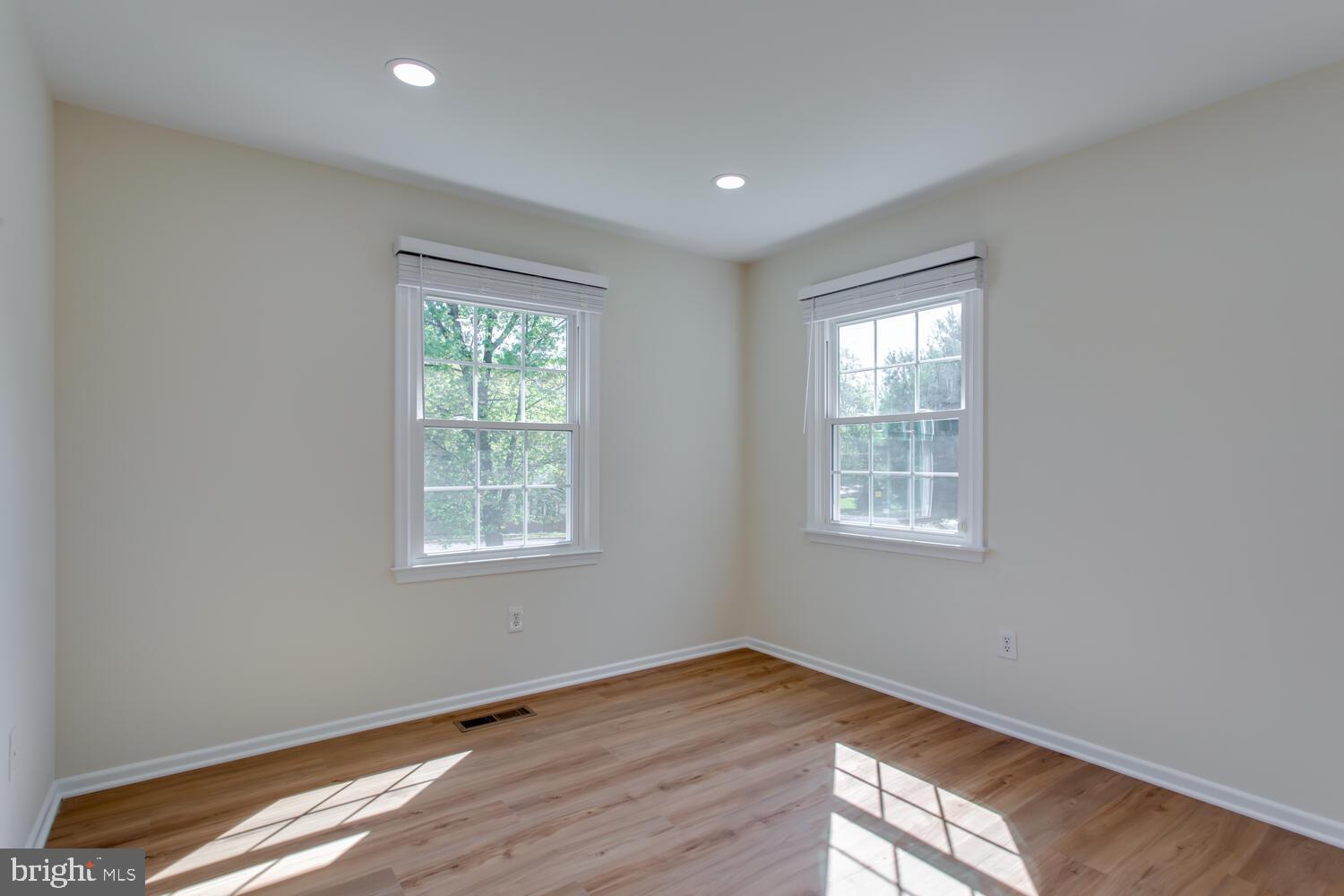 TALISMAN COURT - Residential Lease